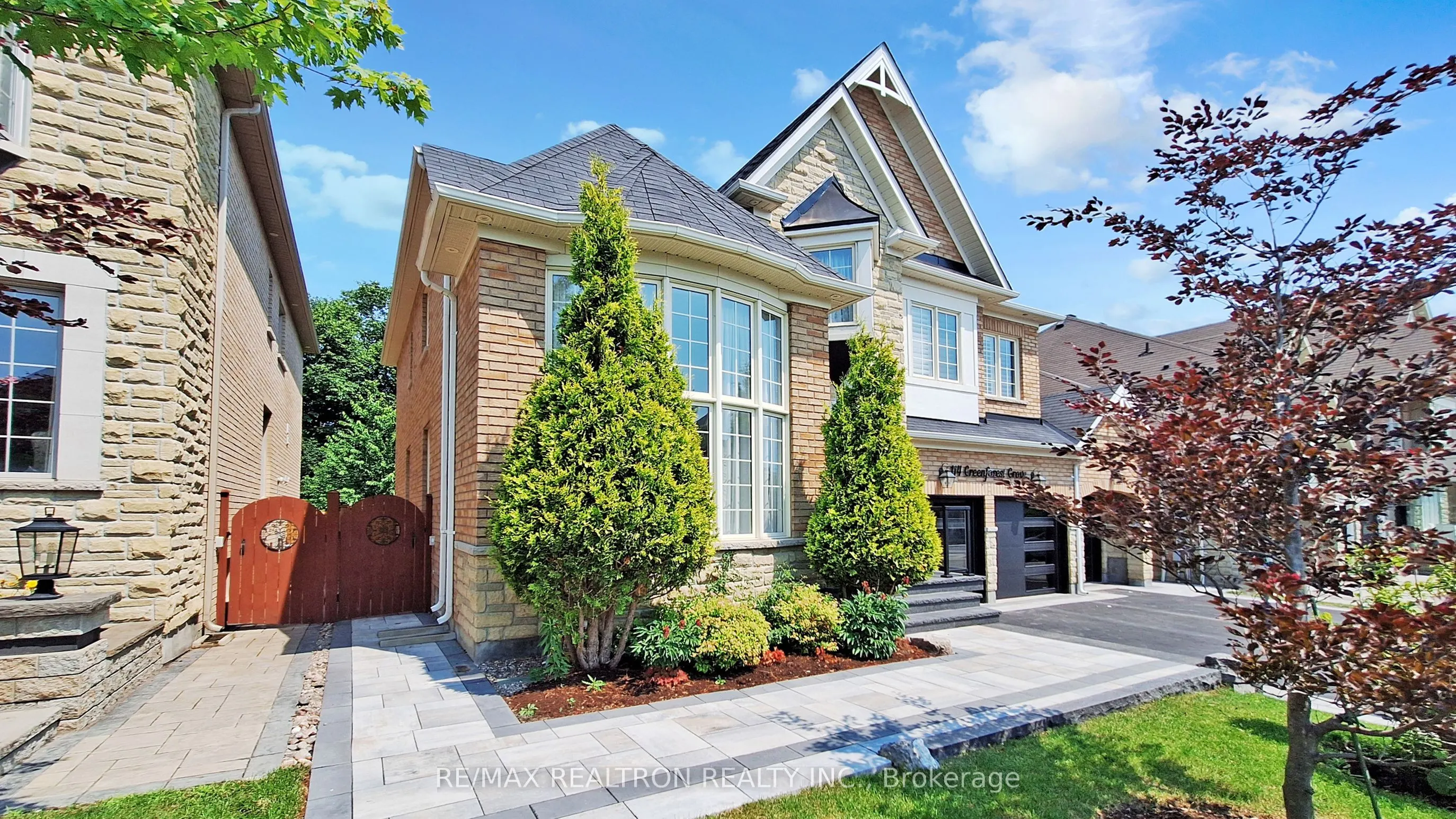 114 Greenforest Grove