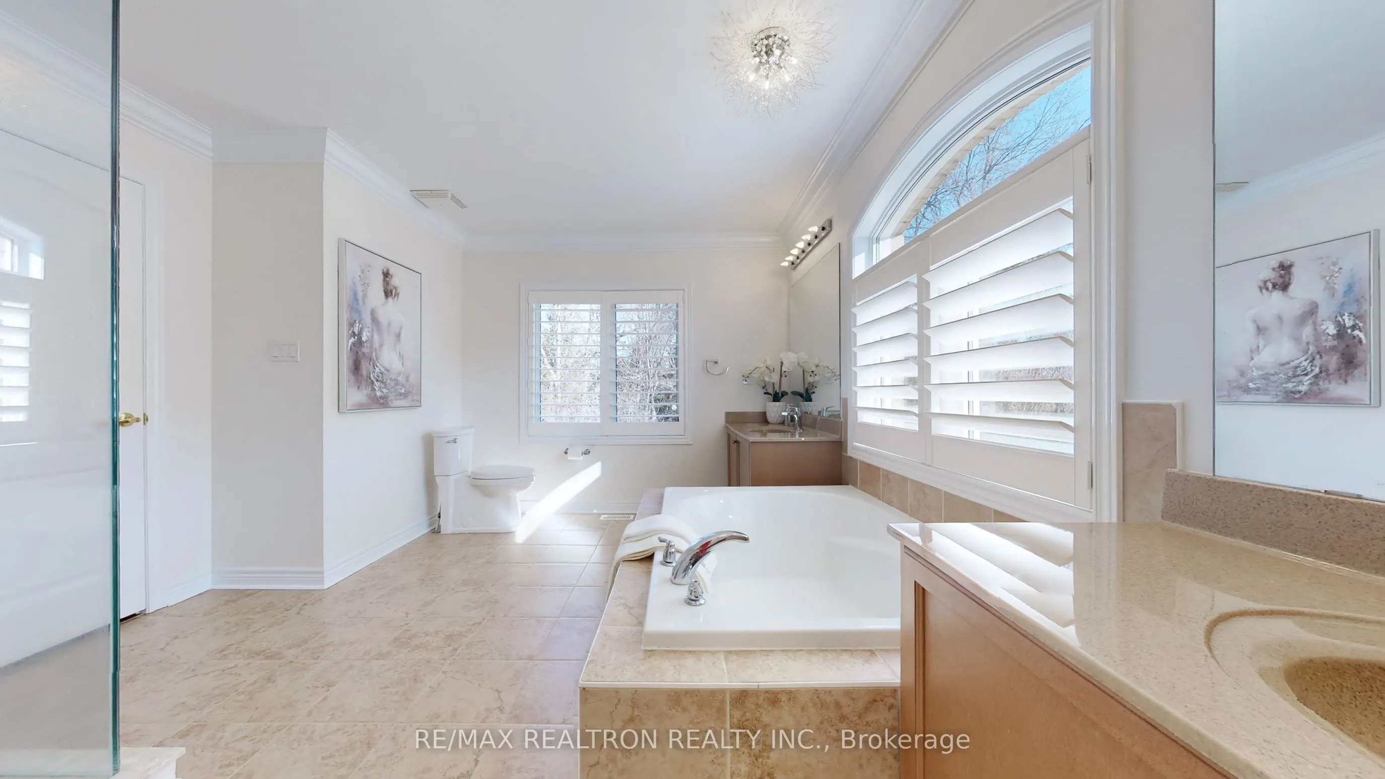 114 Greenforest Grove
