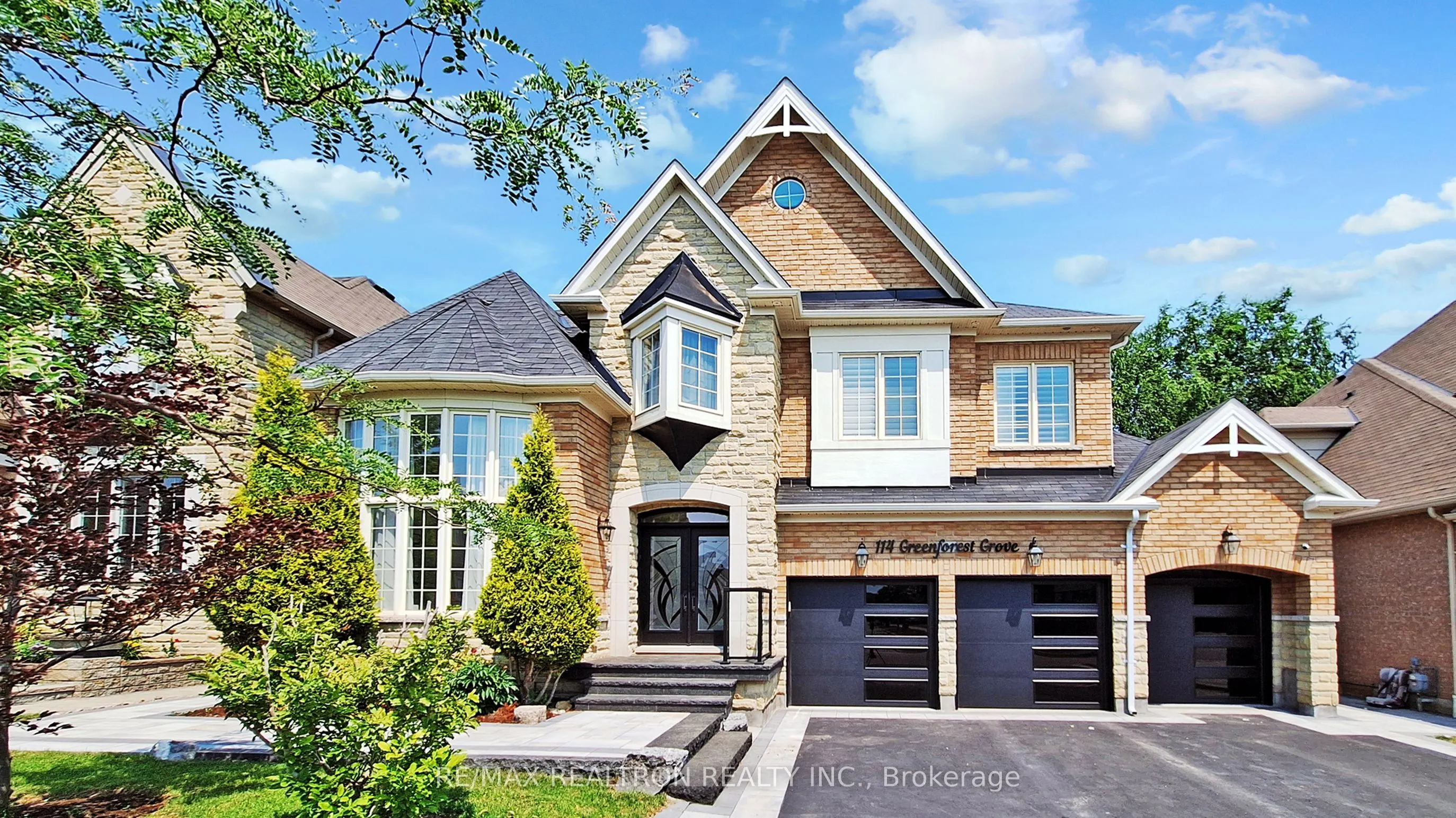 114 Greenforest Grove