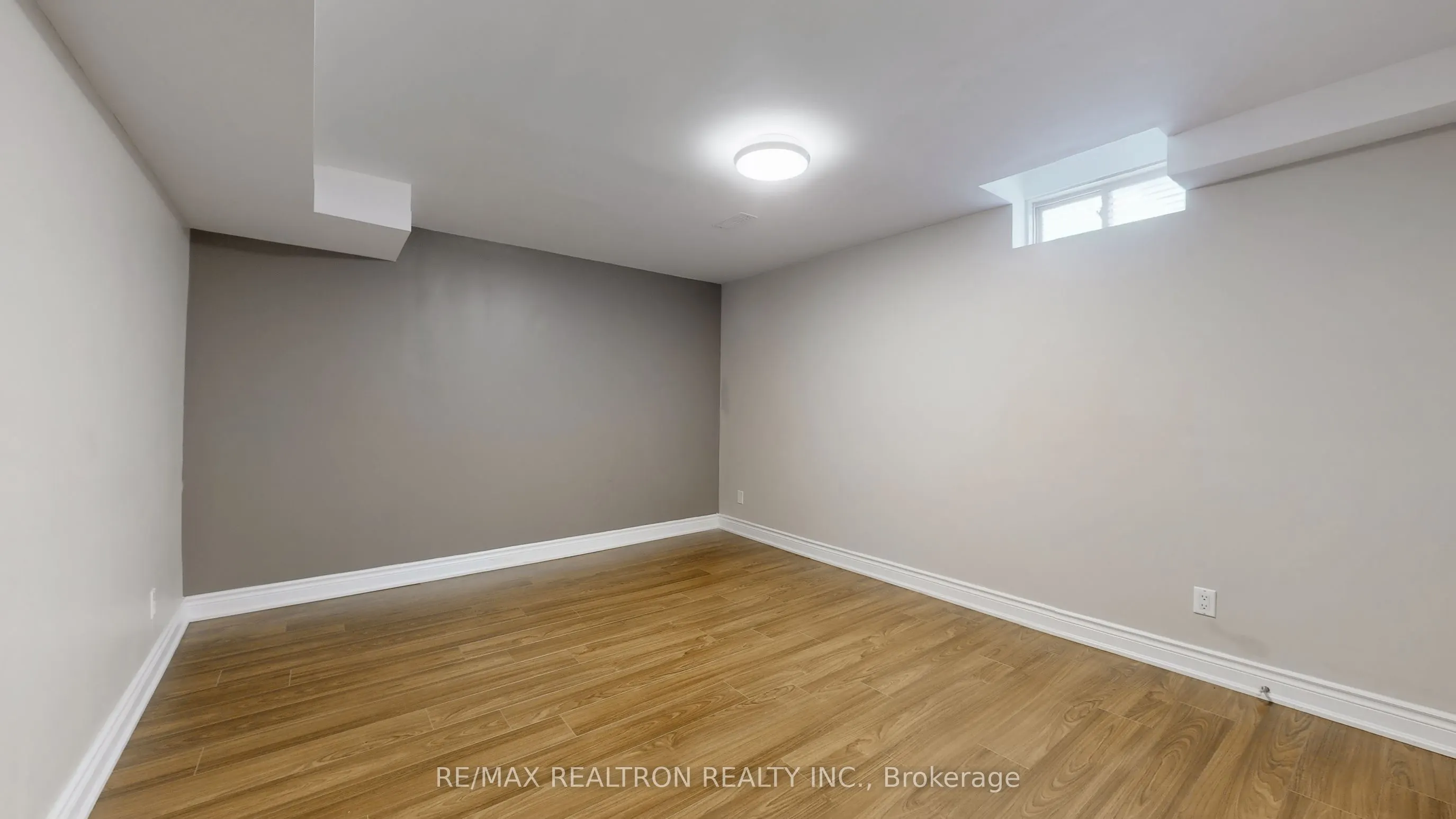 114 Greenforest Grove