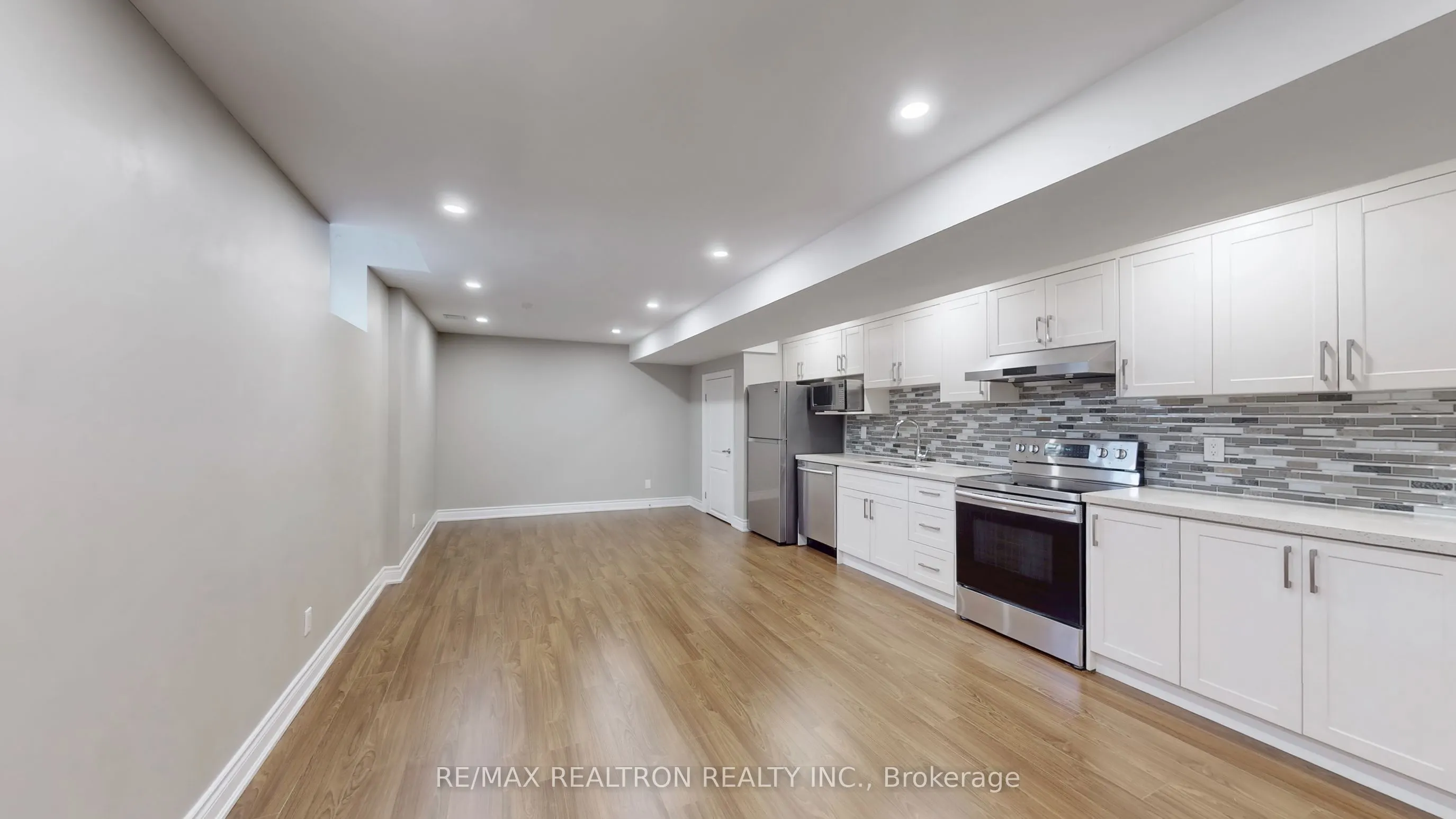114 Greenforest Grove