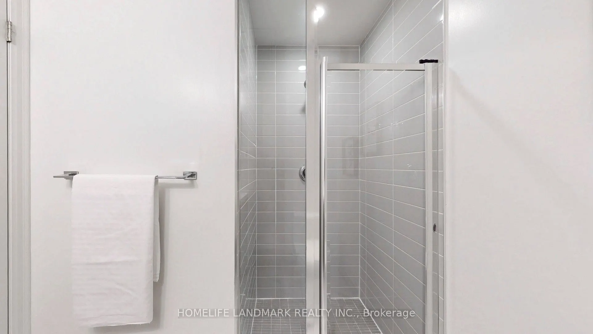 18 Rouge Valley Drive W, #608