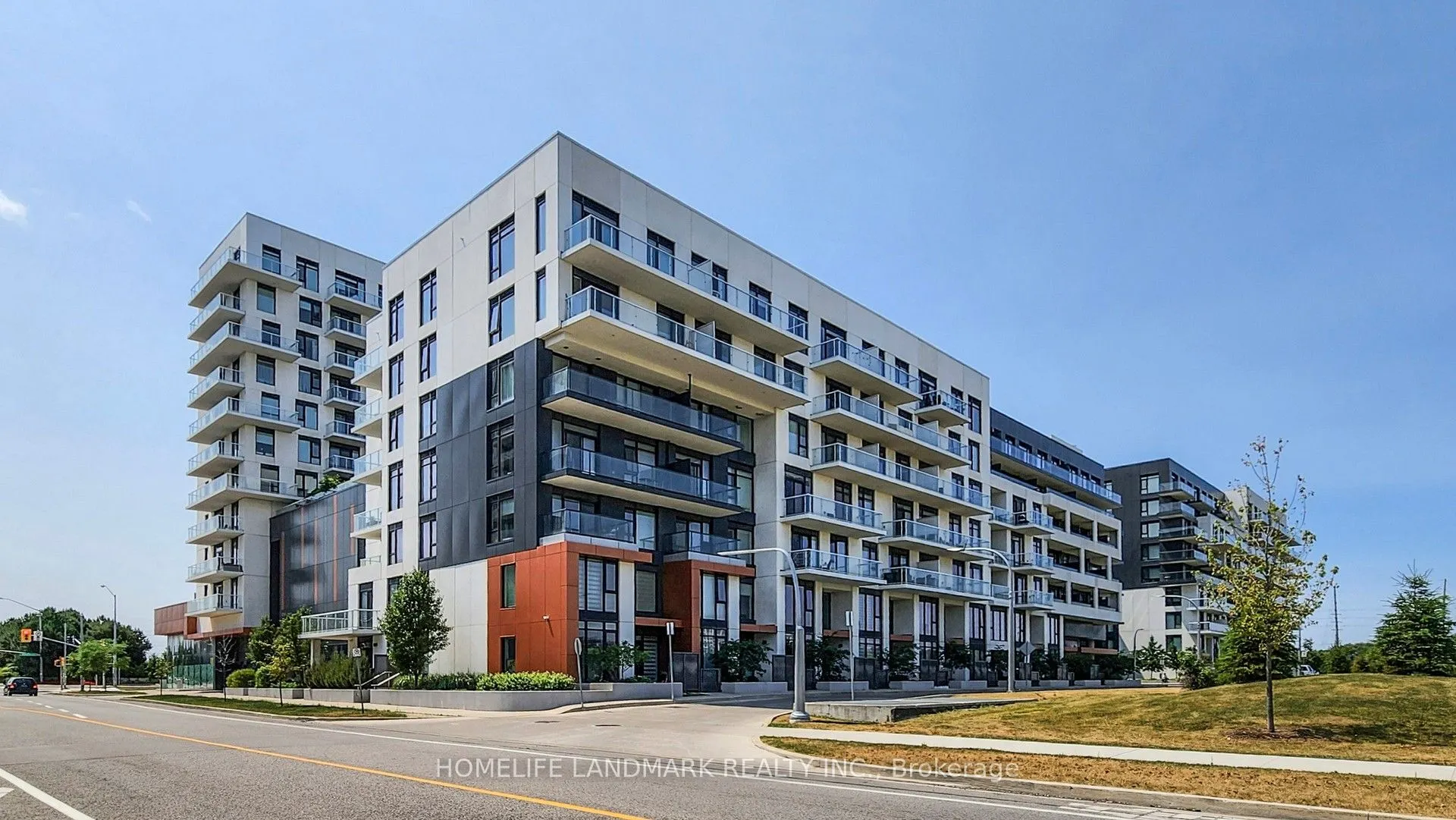 18 Rouge Valley Drive W, #608