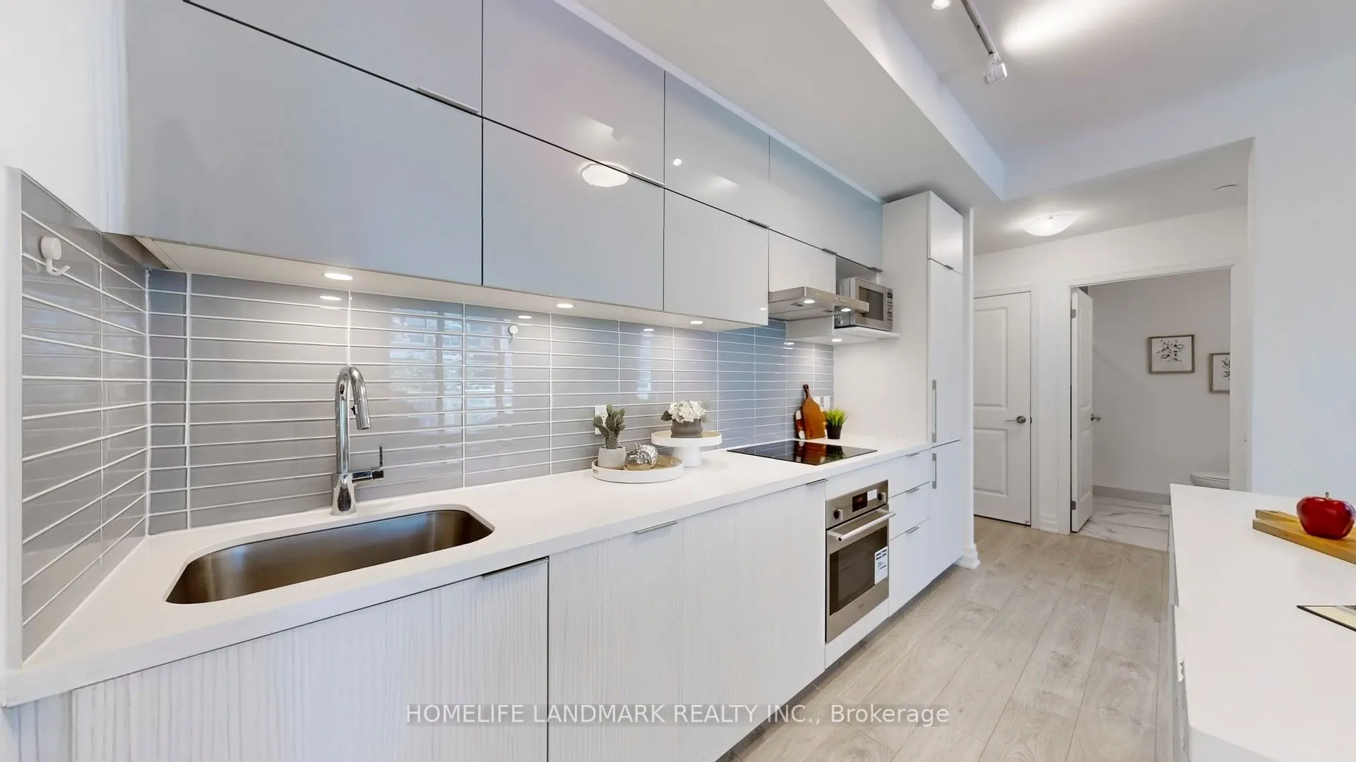 18 Rouge Valley Drive W, #608