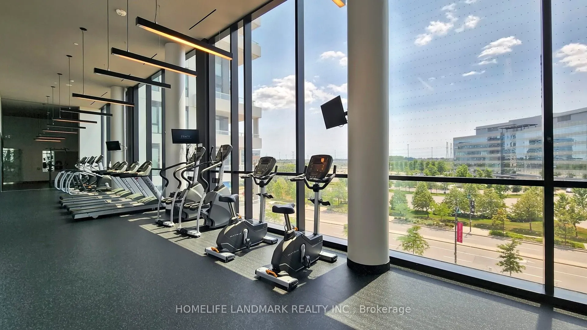 18 Rouge Valley Drive W, #608