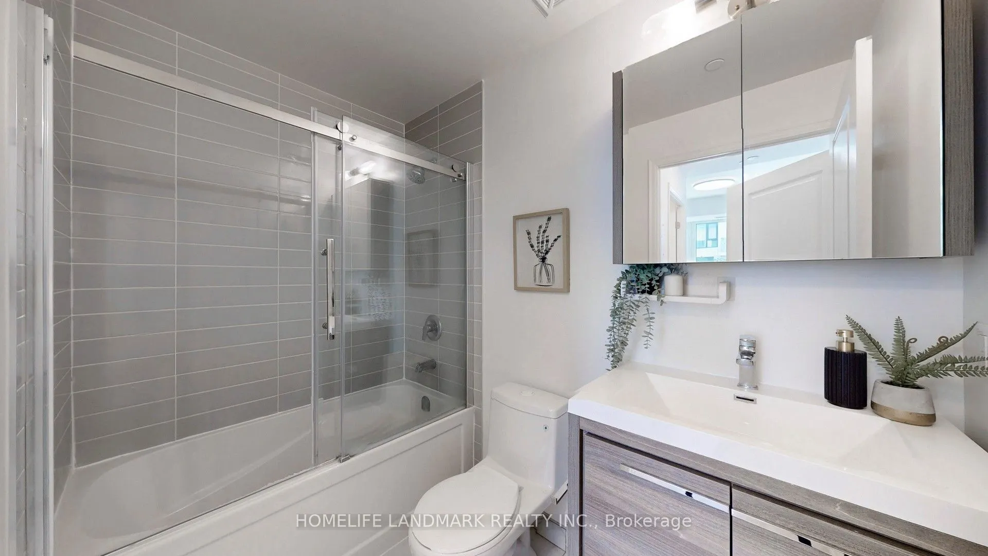 18 Rouge Valley Drive W, #608