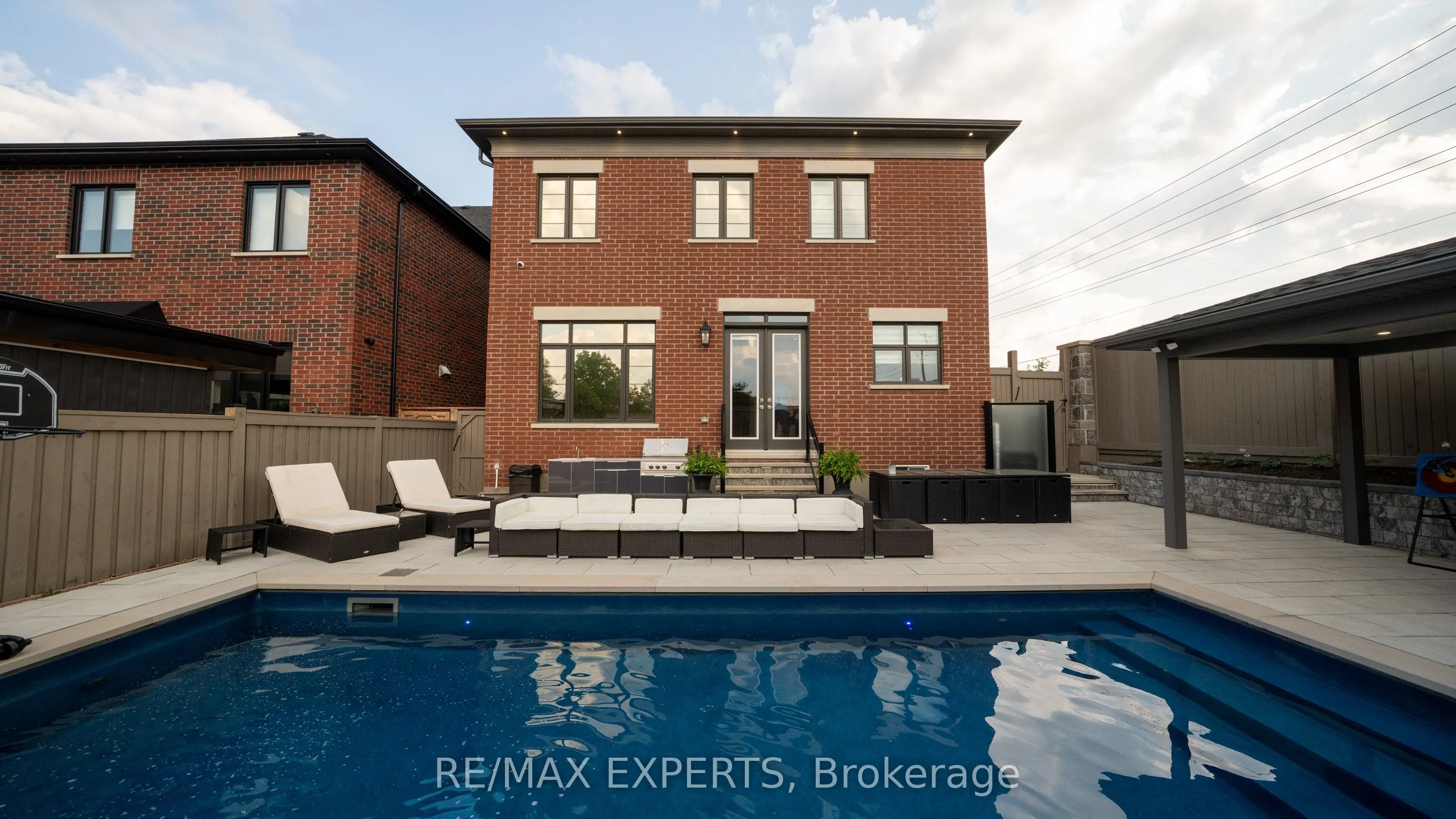 89 Rosshaven Crescent