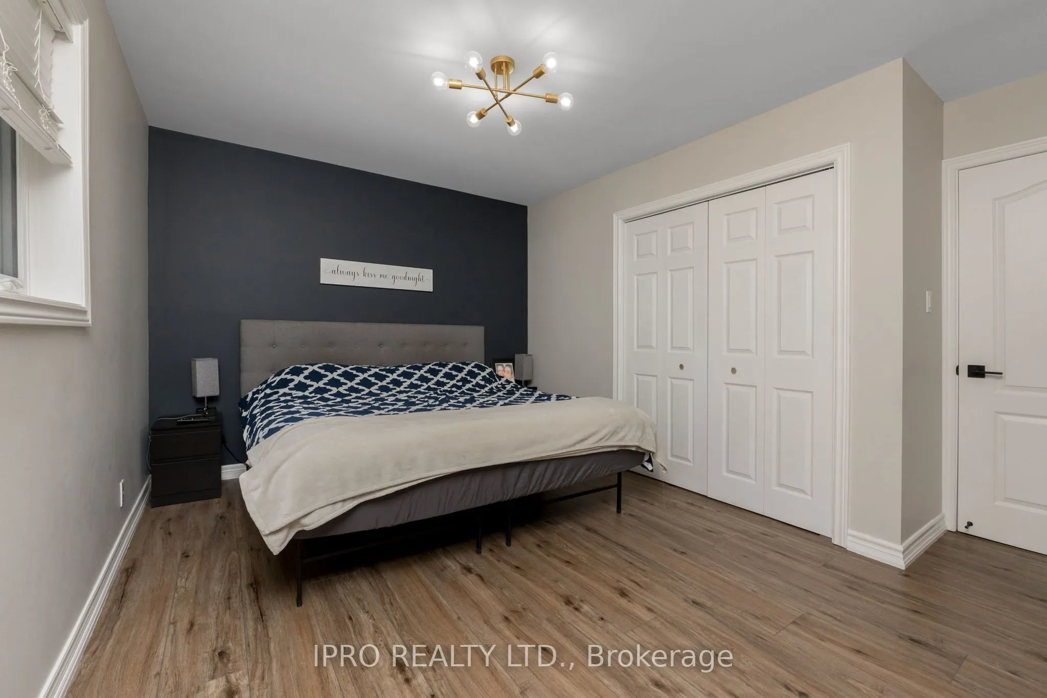 8 Cardwell Court