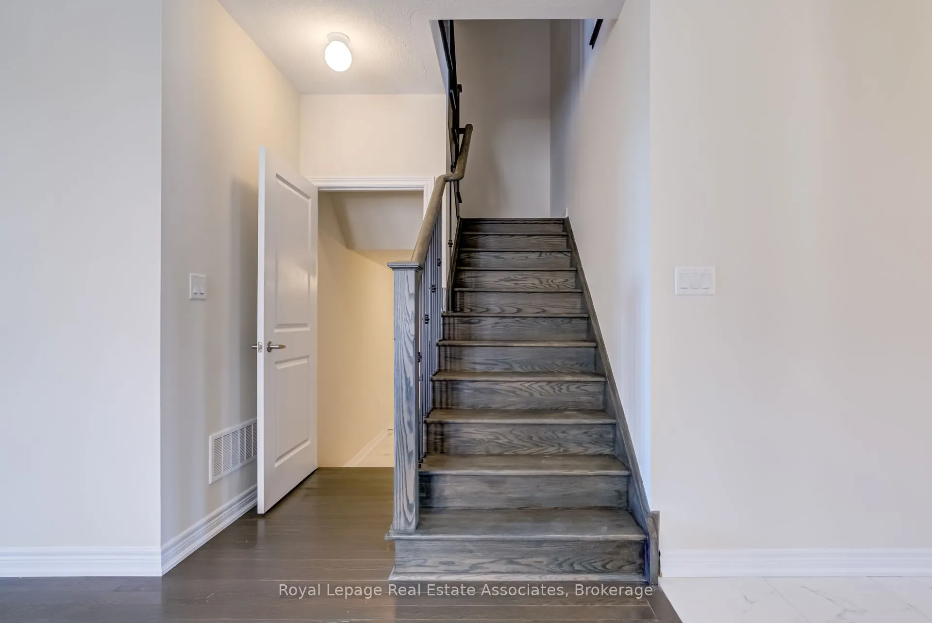 29 John Dallimore Drive