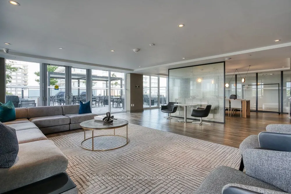 185 Deerfield Road, #423