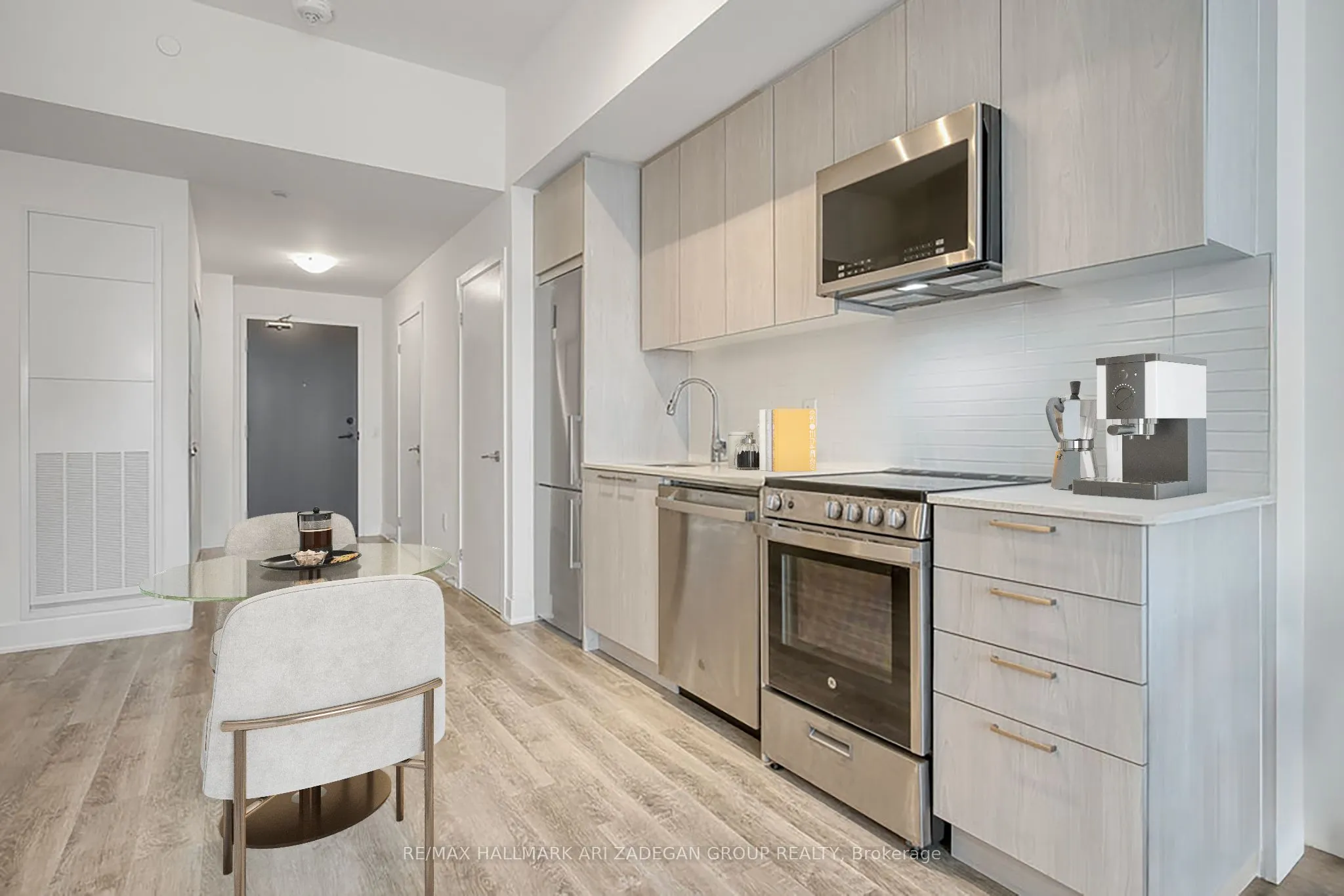 185 Deerfield Road, #423