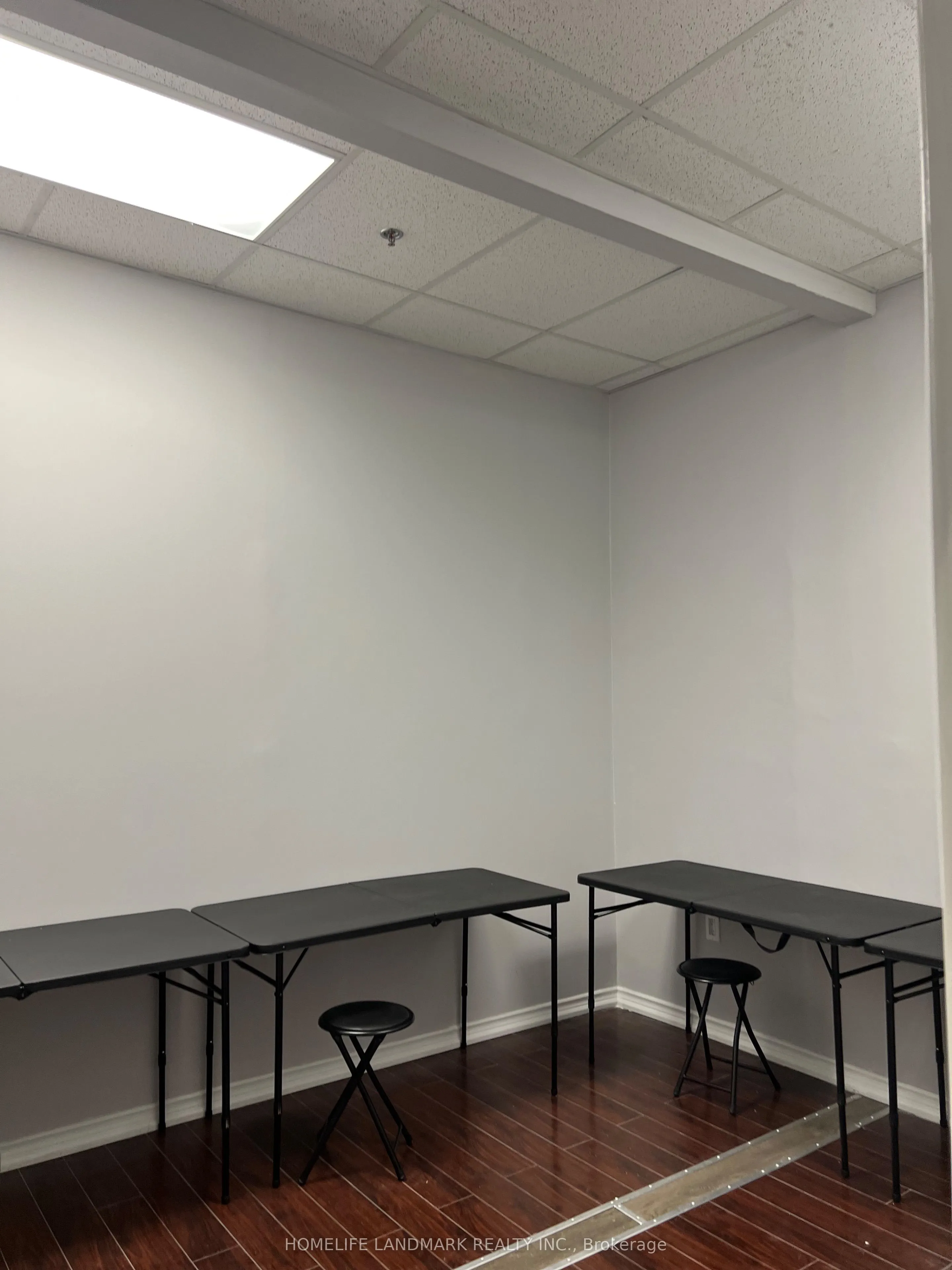 28 South Unionville Avenue, #2093