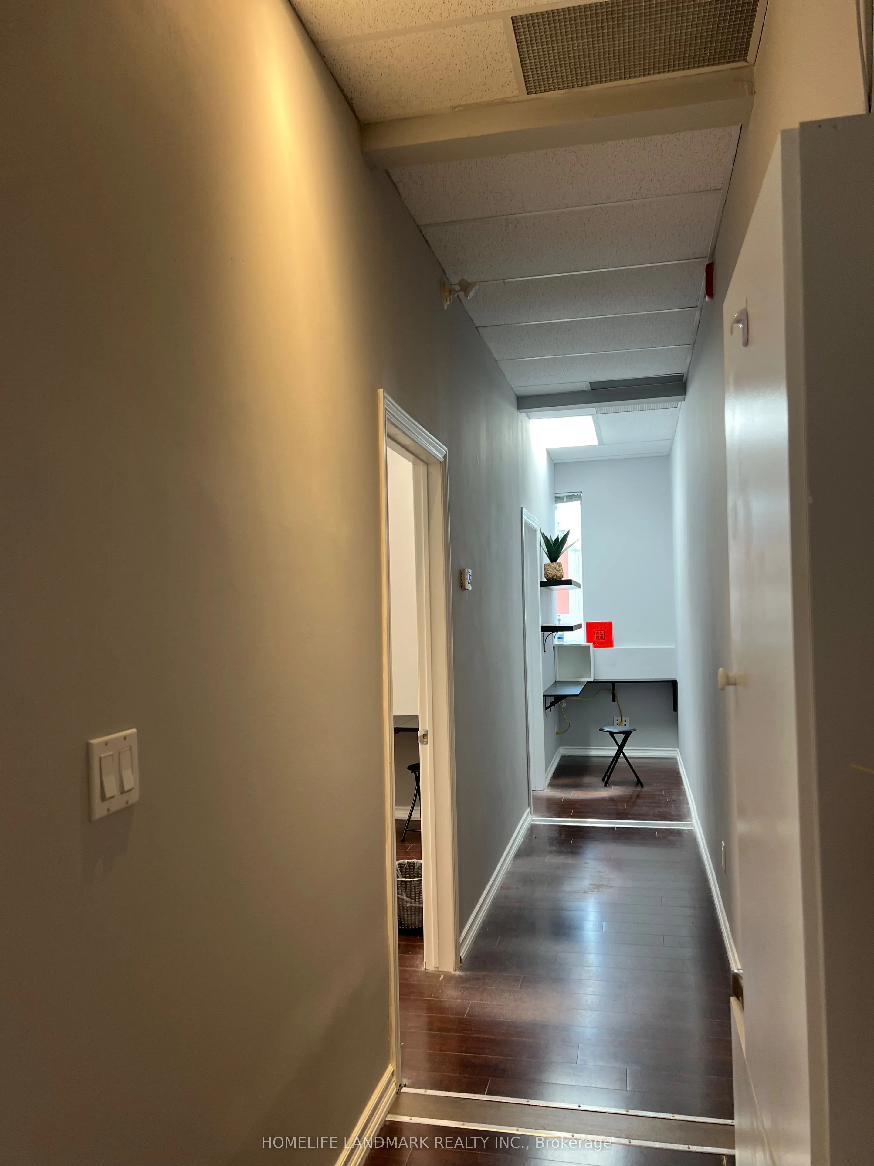 28 South Unionville Avenue, #2093