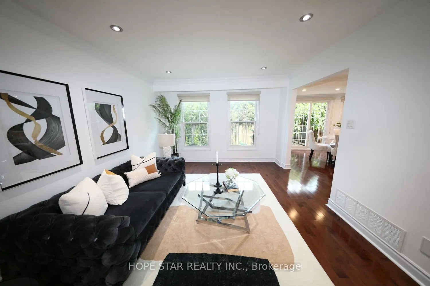 26 Ferndell Circle