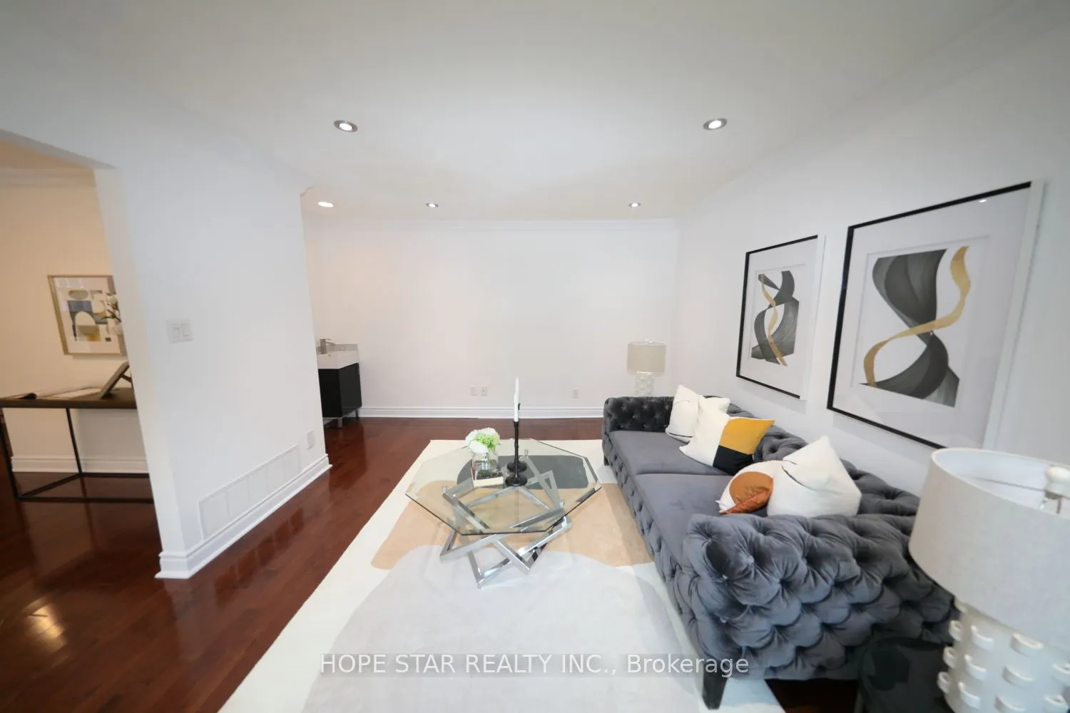 26 Ferndell Circle