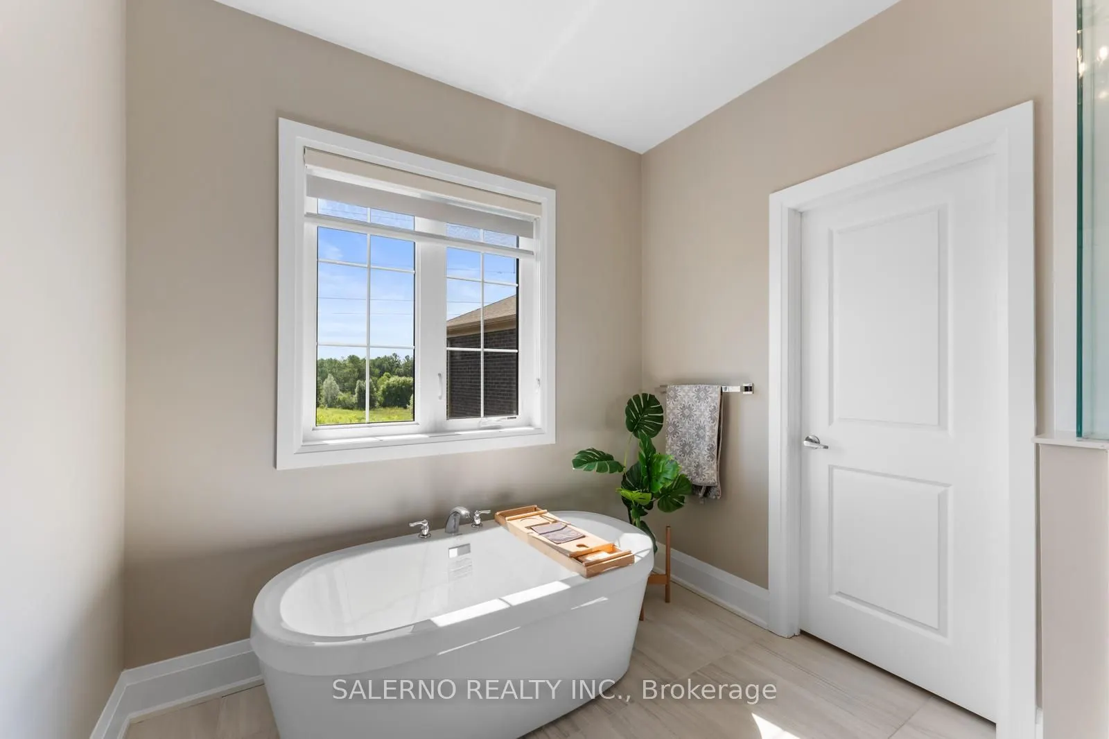 530 Kleinburg Summit Way