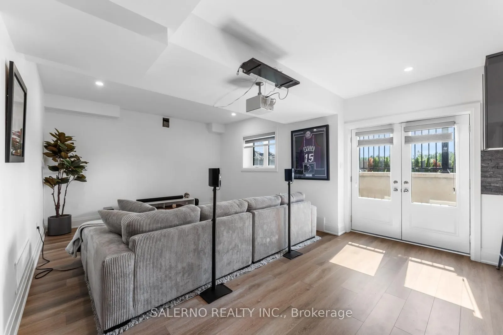 530 Kleinburg Summit Way