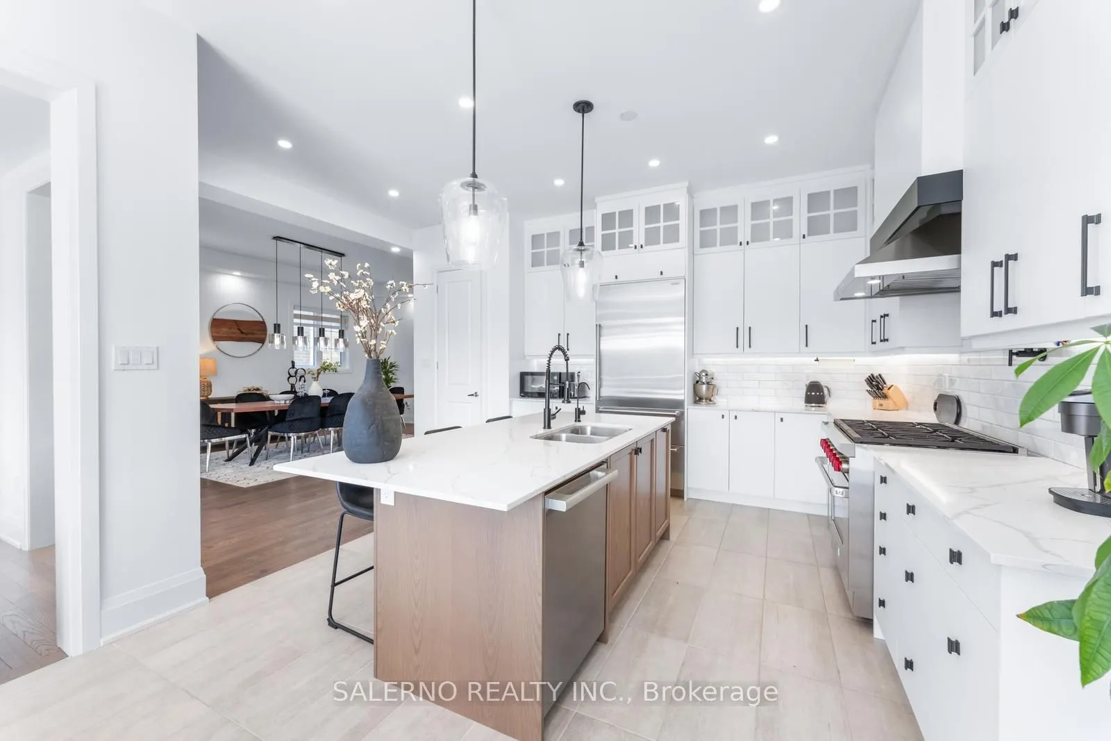 530 Kleinburg Summit Way