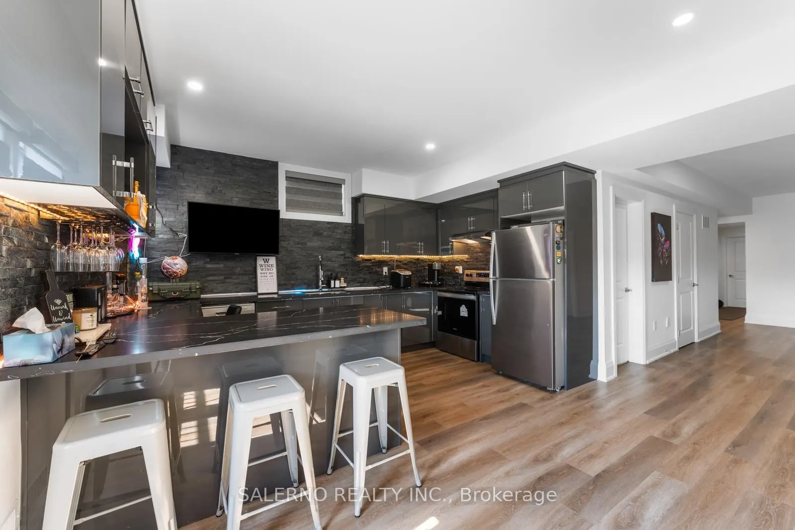 530 Kleinburg Summit Way