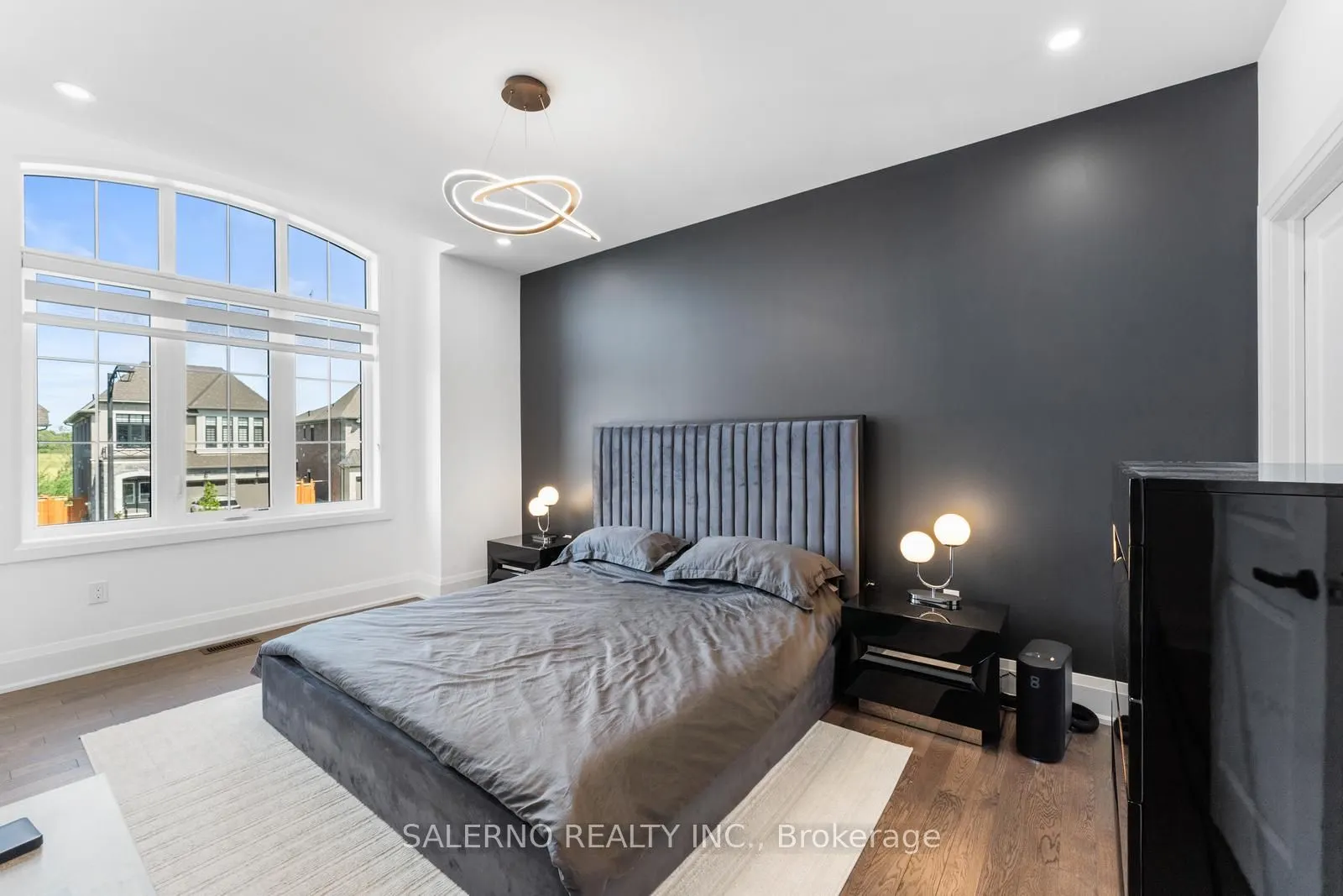 530 Kleinburg Summit Way