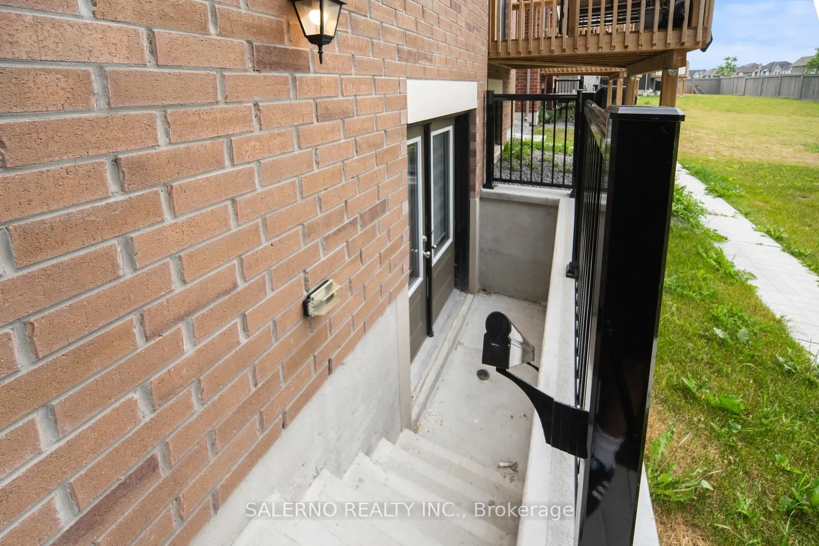 530 Kleinburg Summit Way