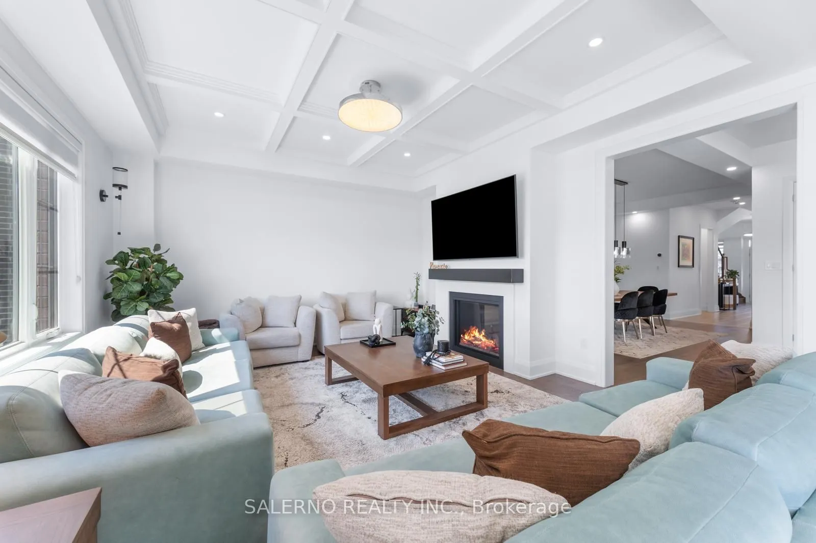 530 Kleinburg Summit Way
