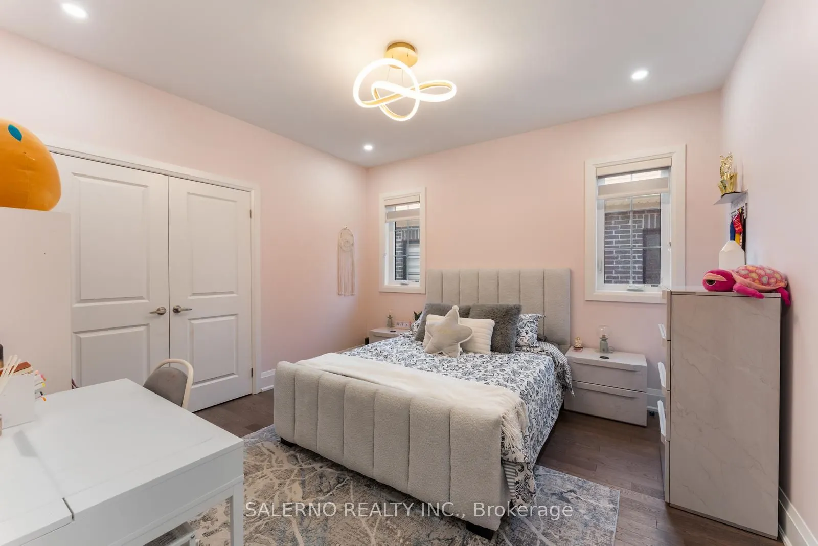 530 Kleinburg Summit Way