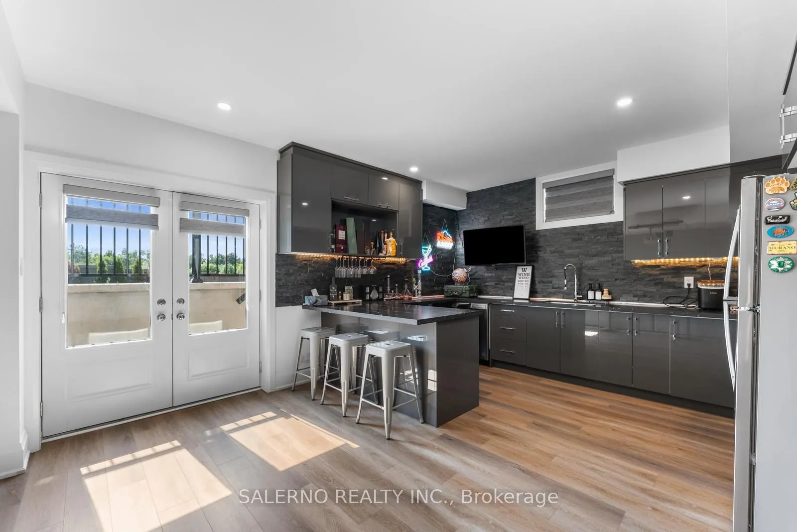 530 Kleinburg Summit Way