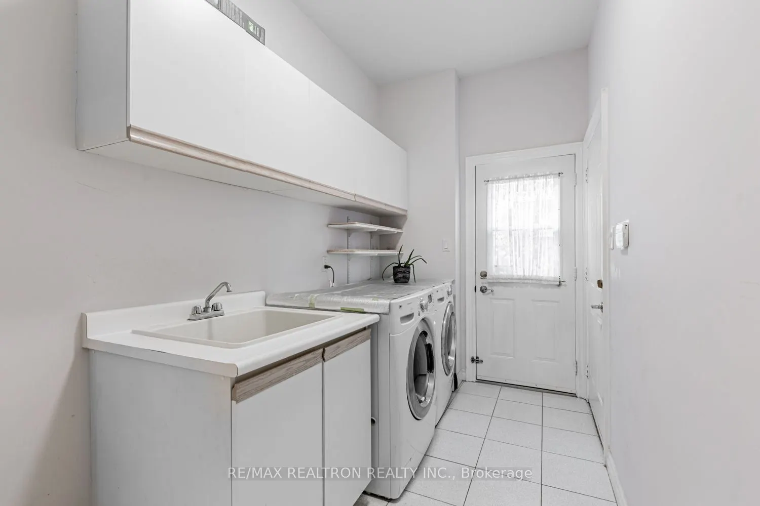 216 Boake Trail