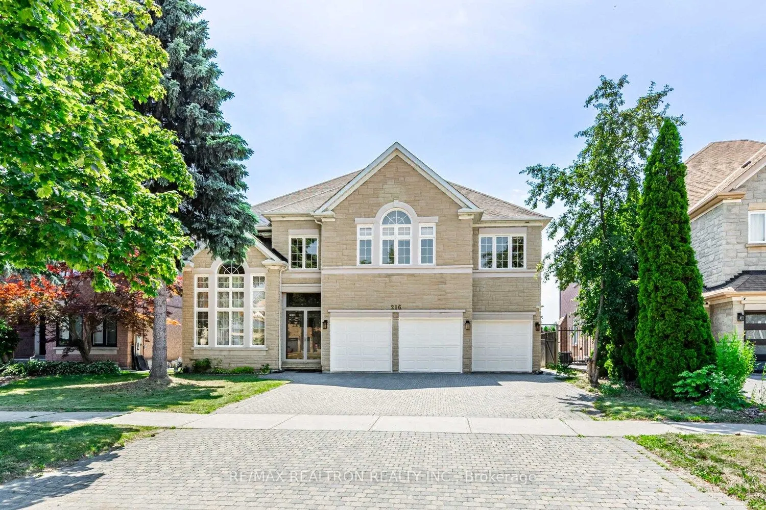 216 Boake Trail