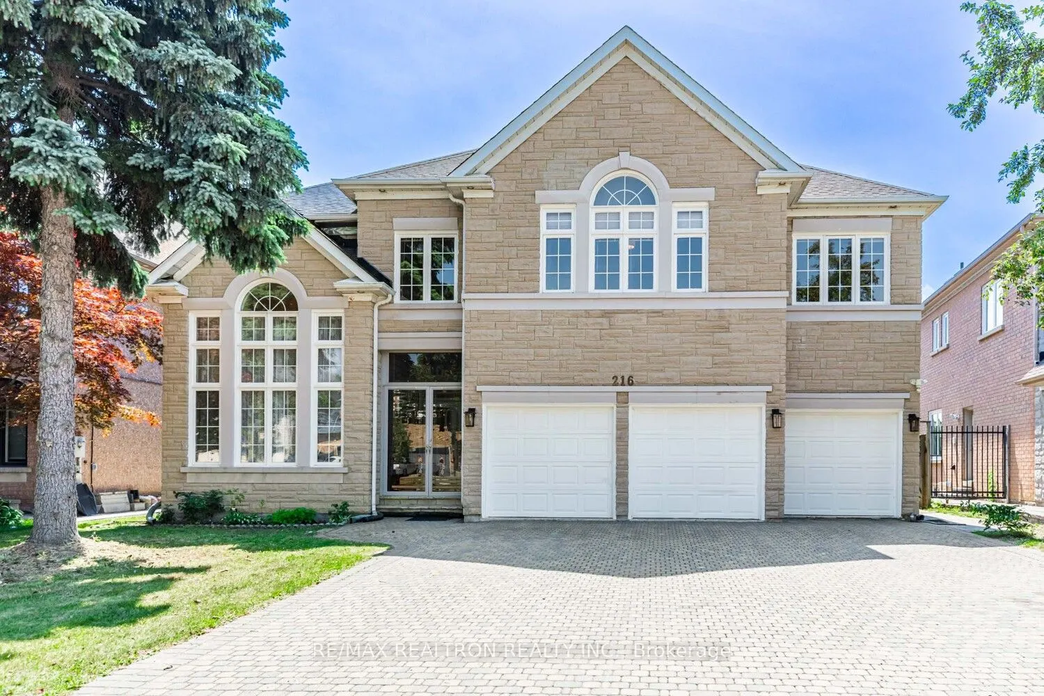 216 Boake Trail