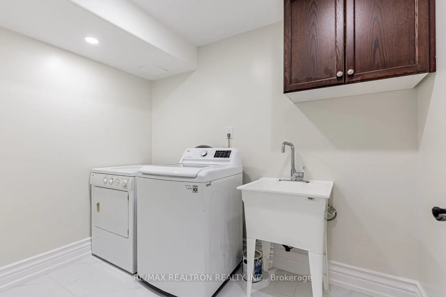 216 Boake Trail