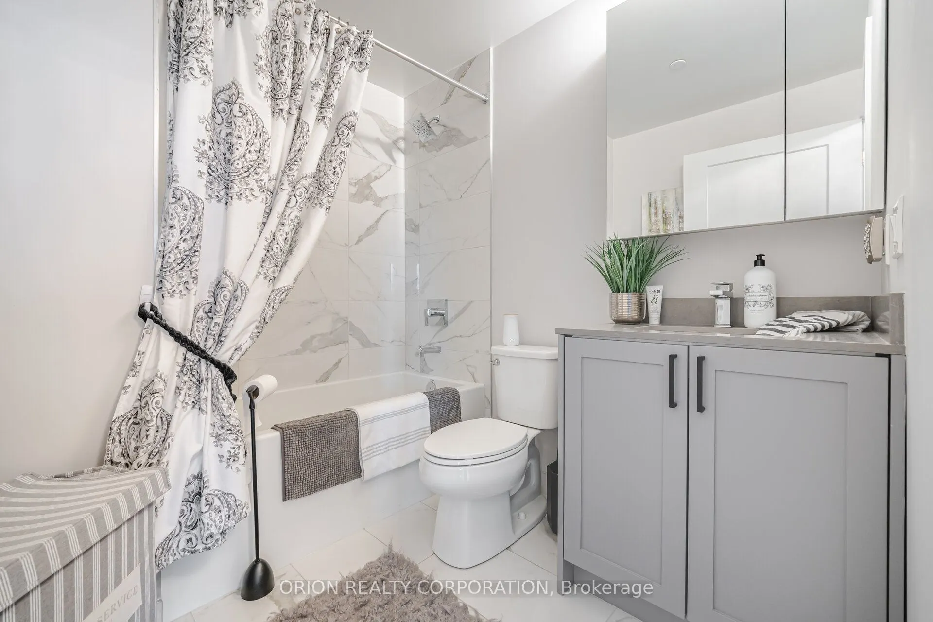100 Eagle Rock Way, #303