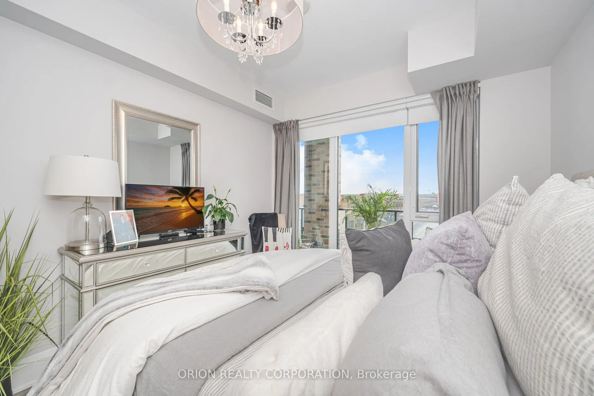 100 Eagle Rock Way, #303