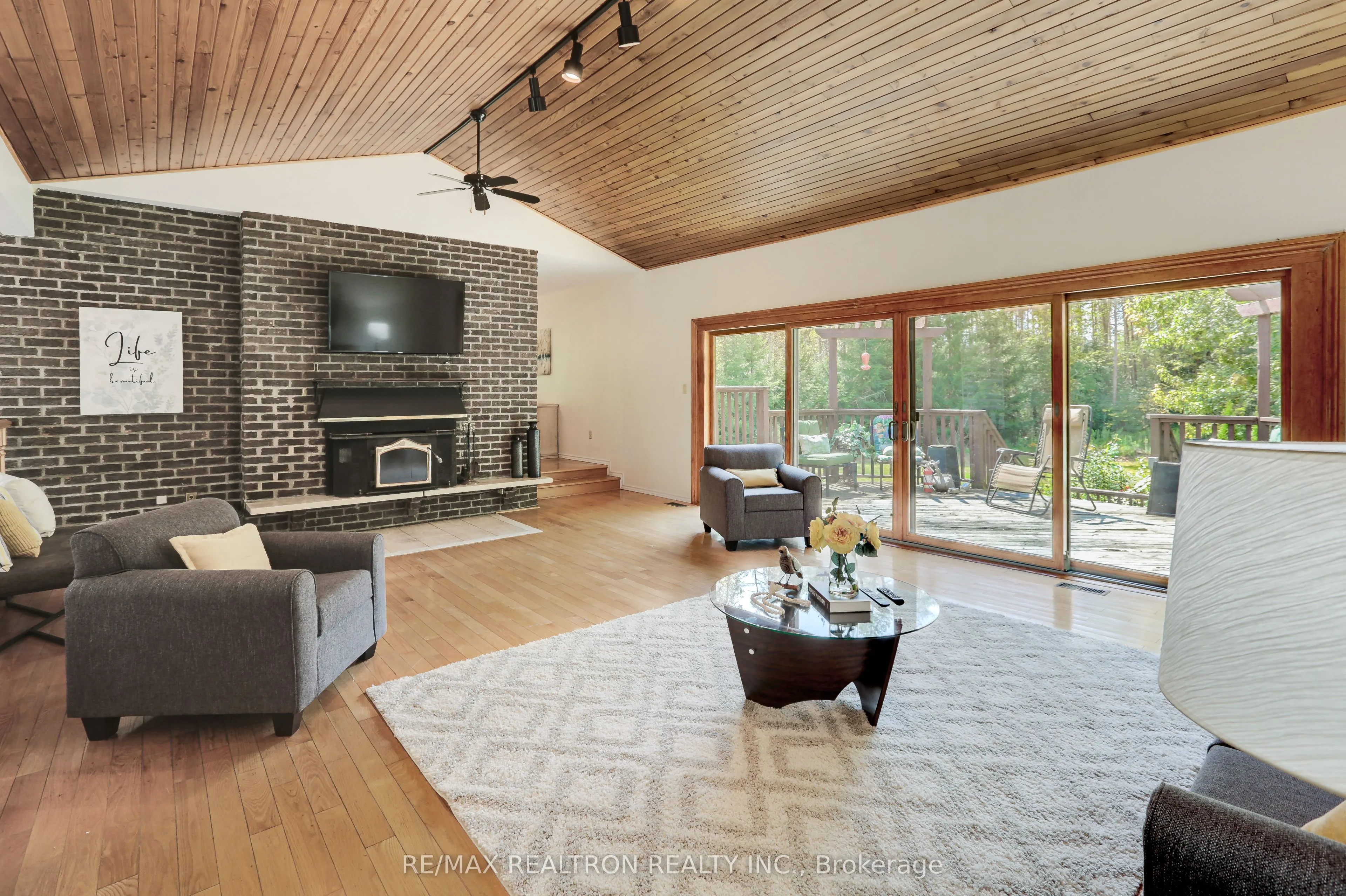22284 Kennedy Road