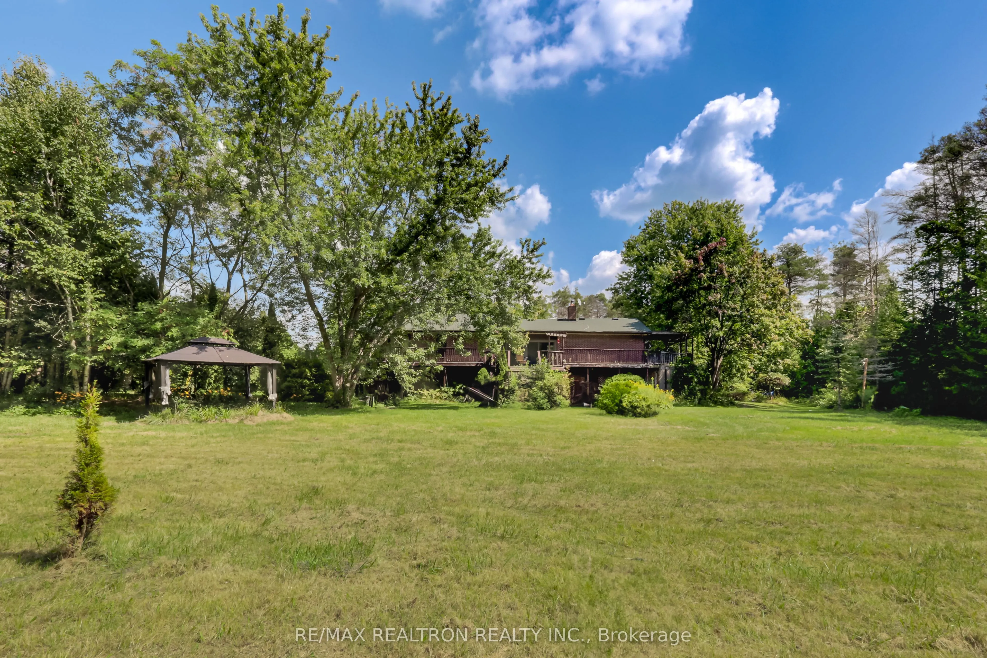 22284 Kennedy Road