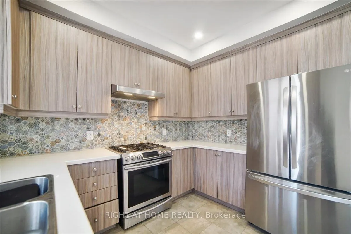 93 Grand Trunk Avenue