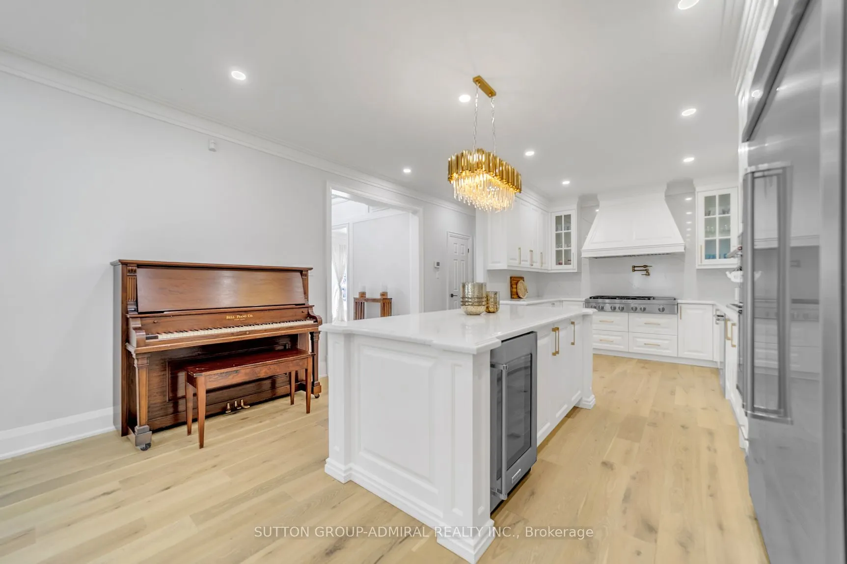 49 Pearson Avenue