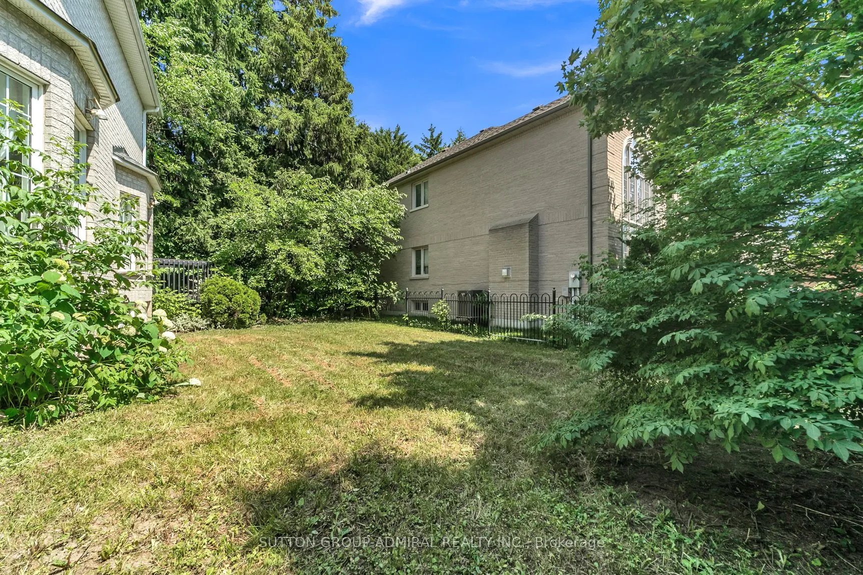 49 Pearson Avenue