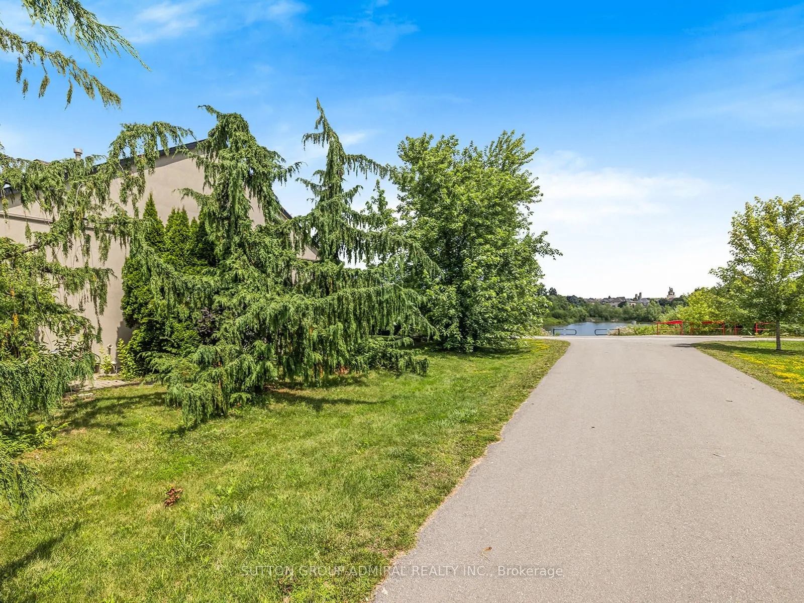 263 Crossland Gate