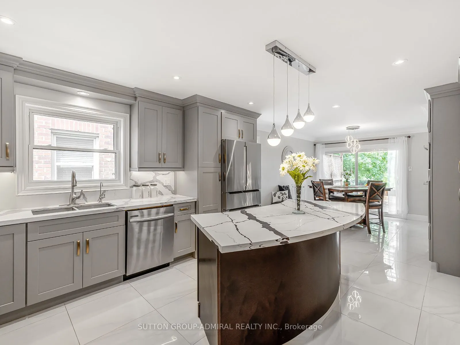 263 Crossland Gate