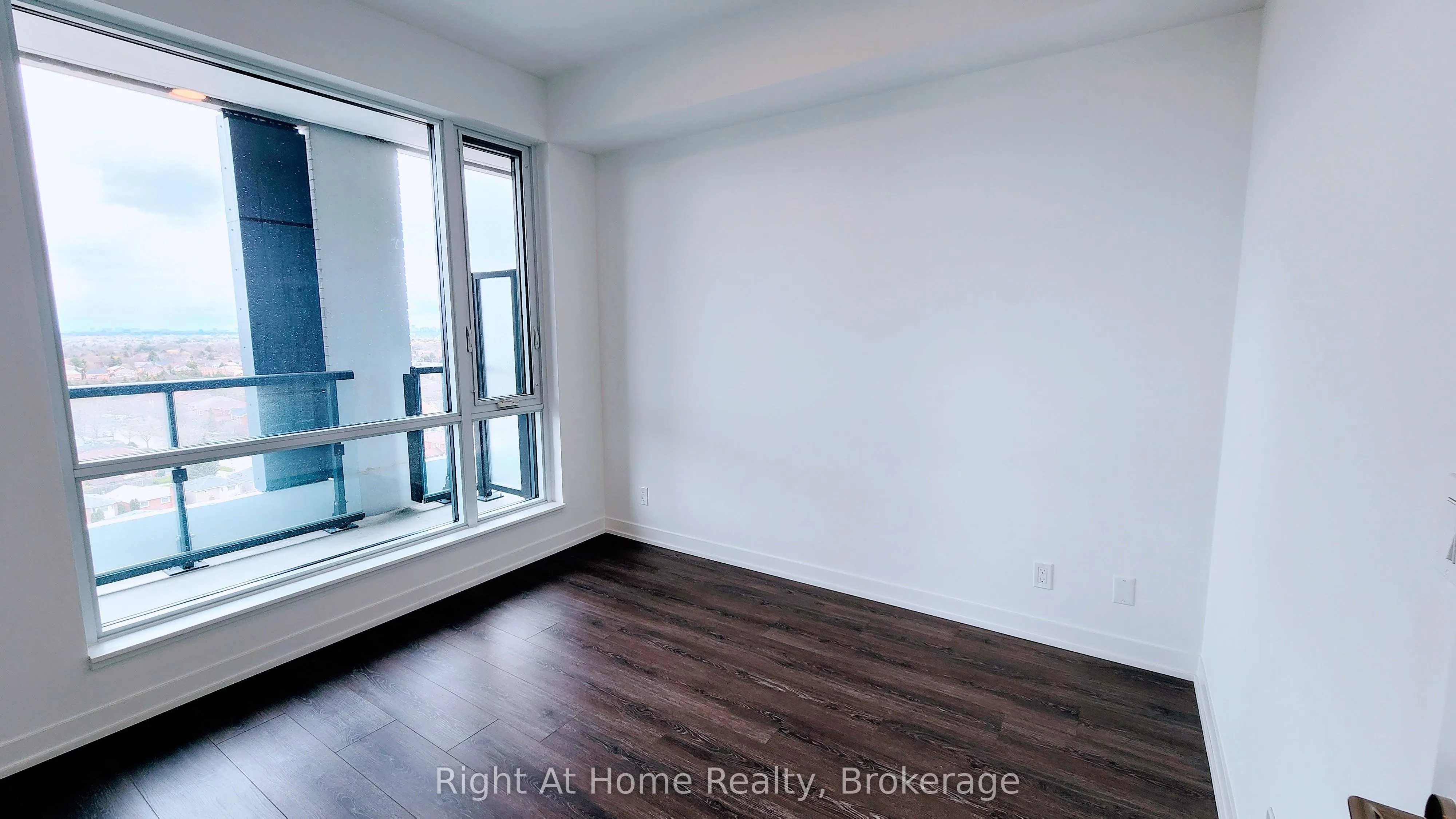 7950 BATHURST Street, #1204
