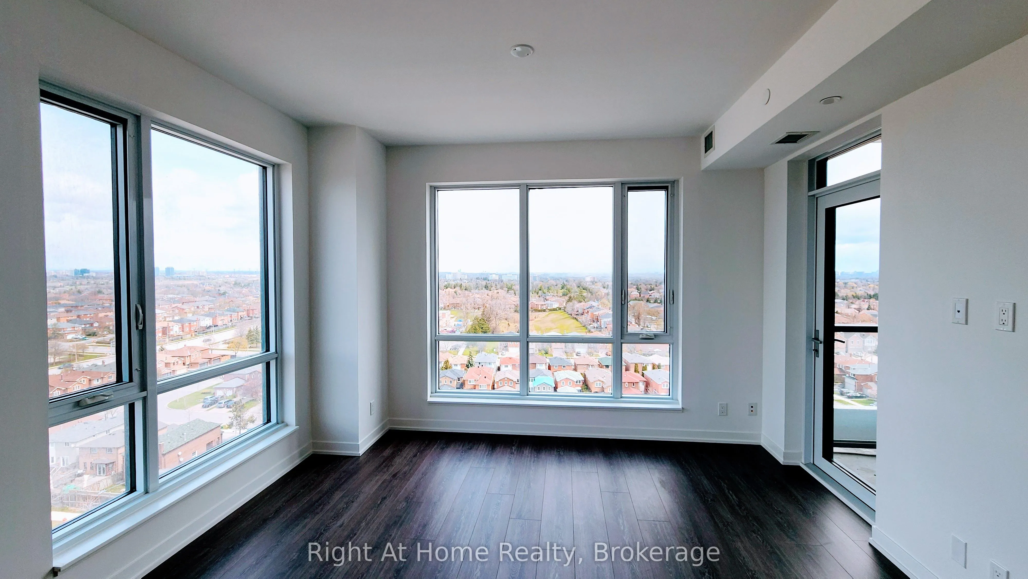 7950 BATHURST Street, #1204