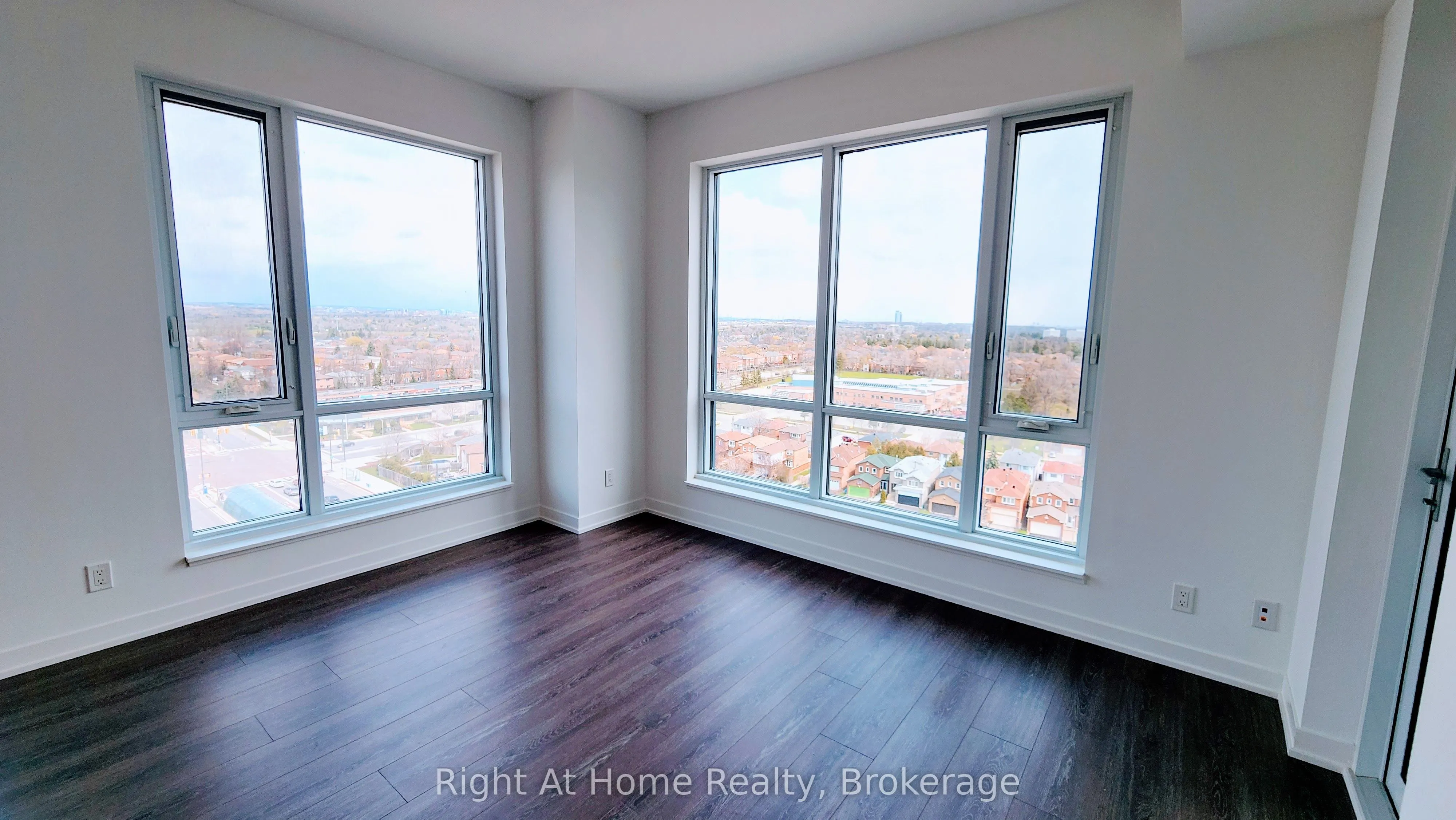 7950 BATHURST Street, #1204