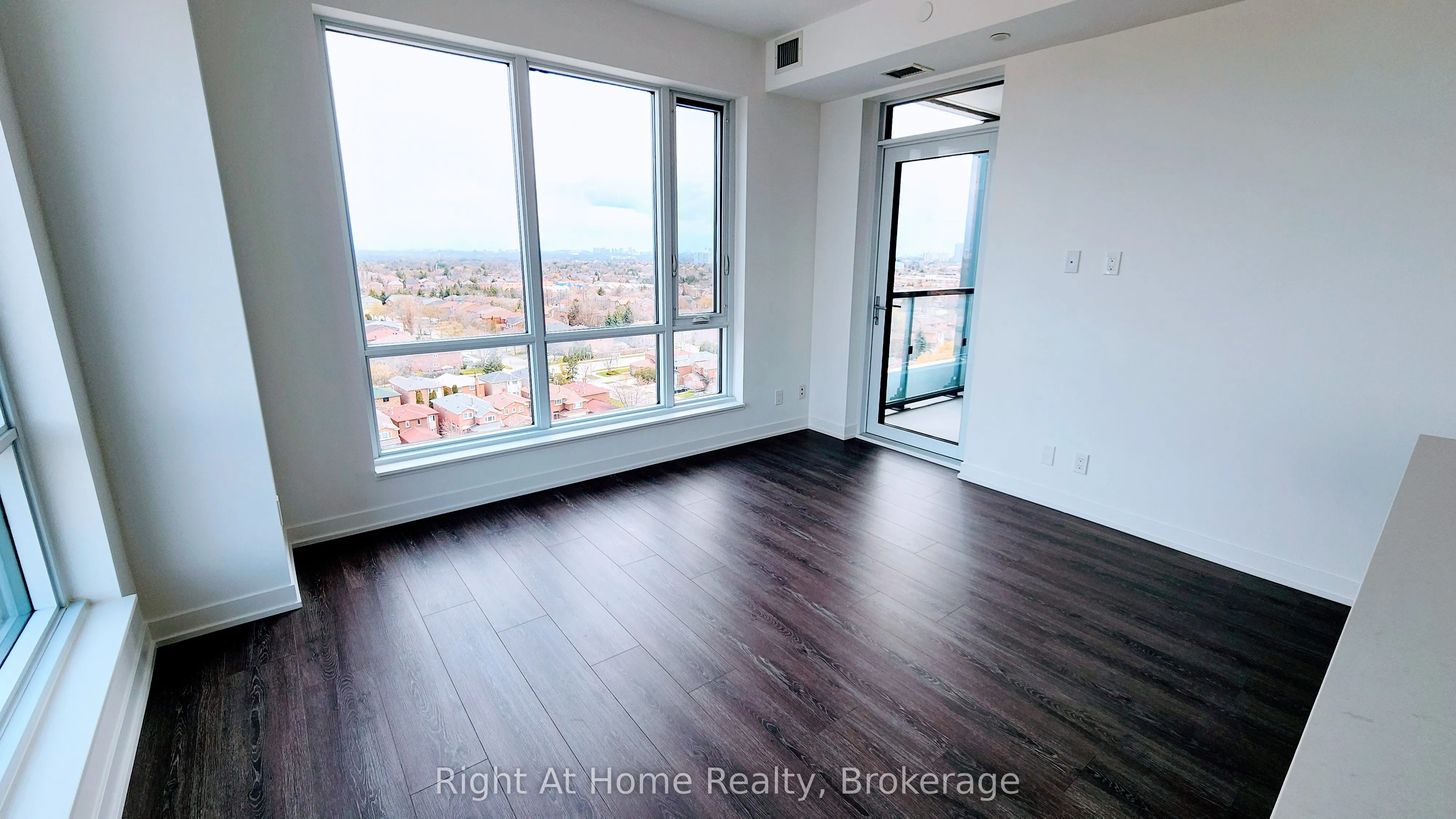 7950 BATHURST Street, #1204