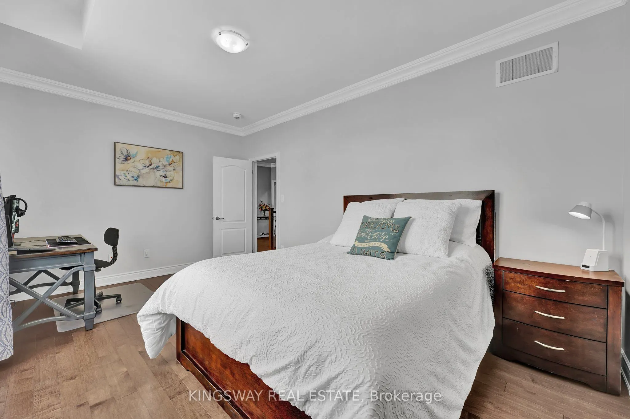 70 Bond Crescent