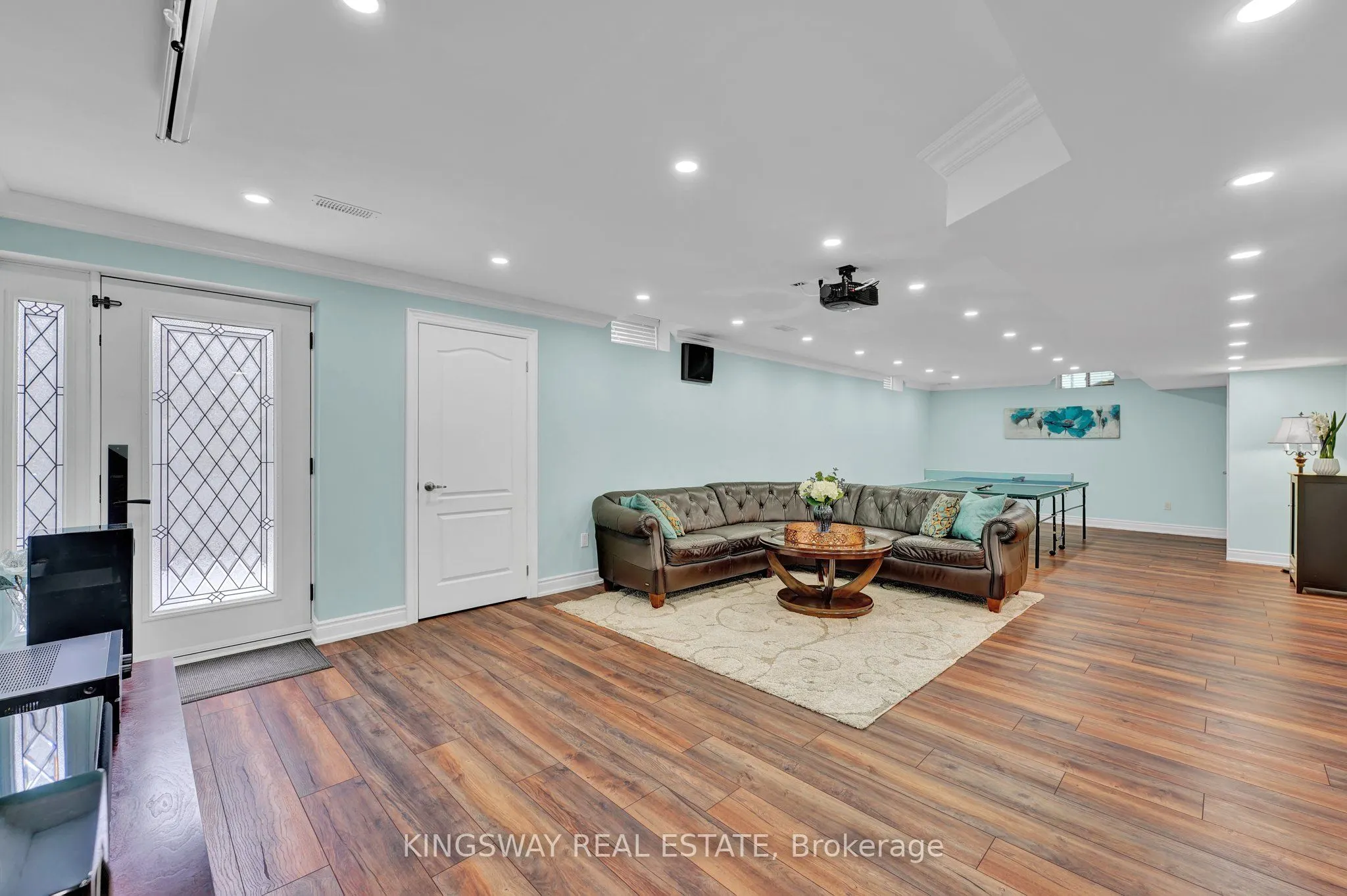 70 Bond Crescent