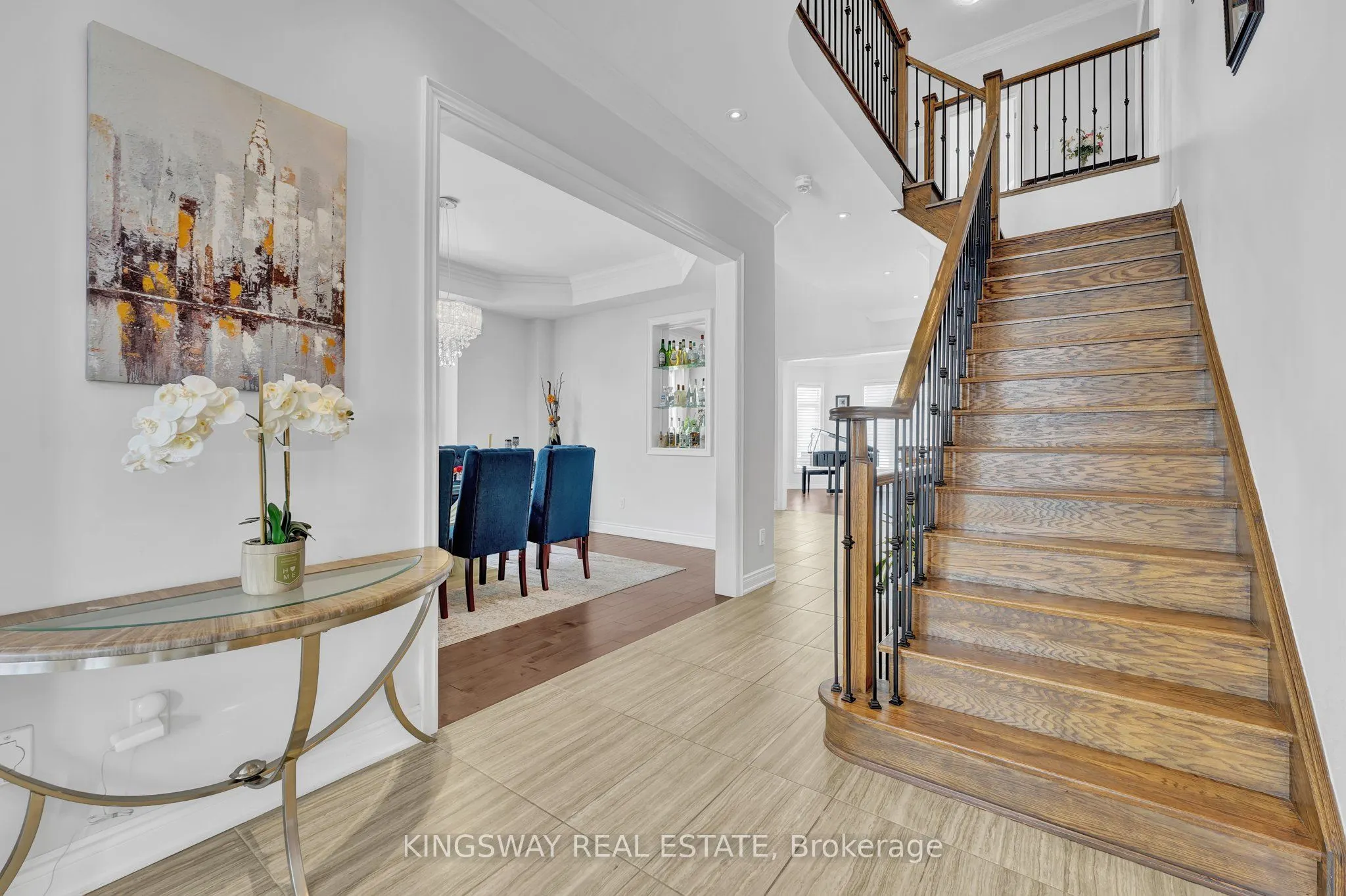 70 Bond Crescent