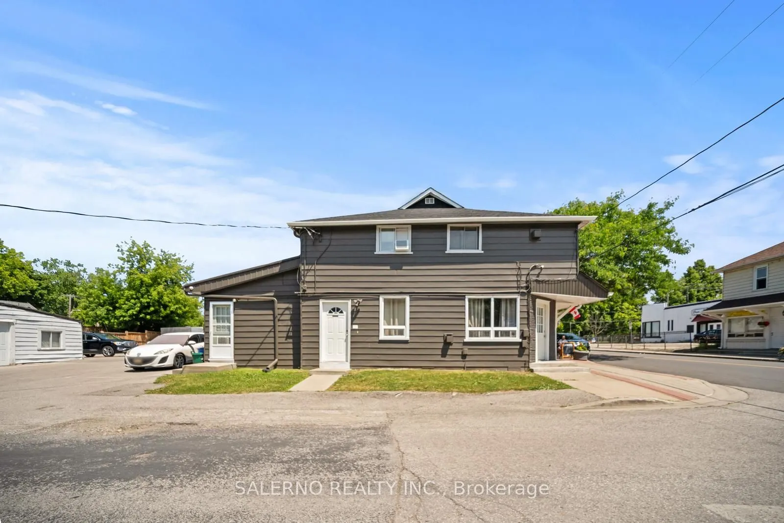 930 Lake Drive E