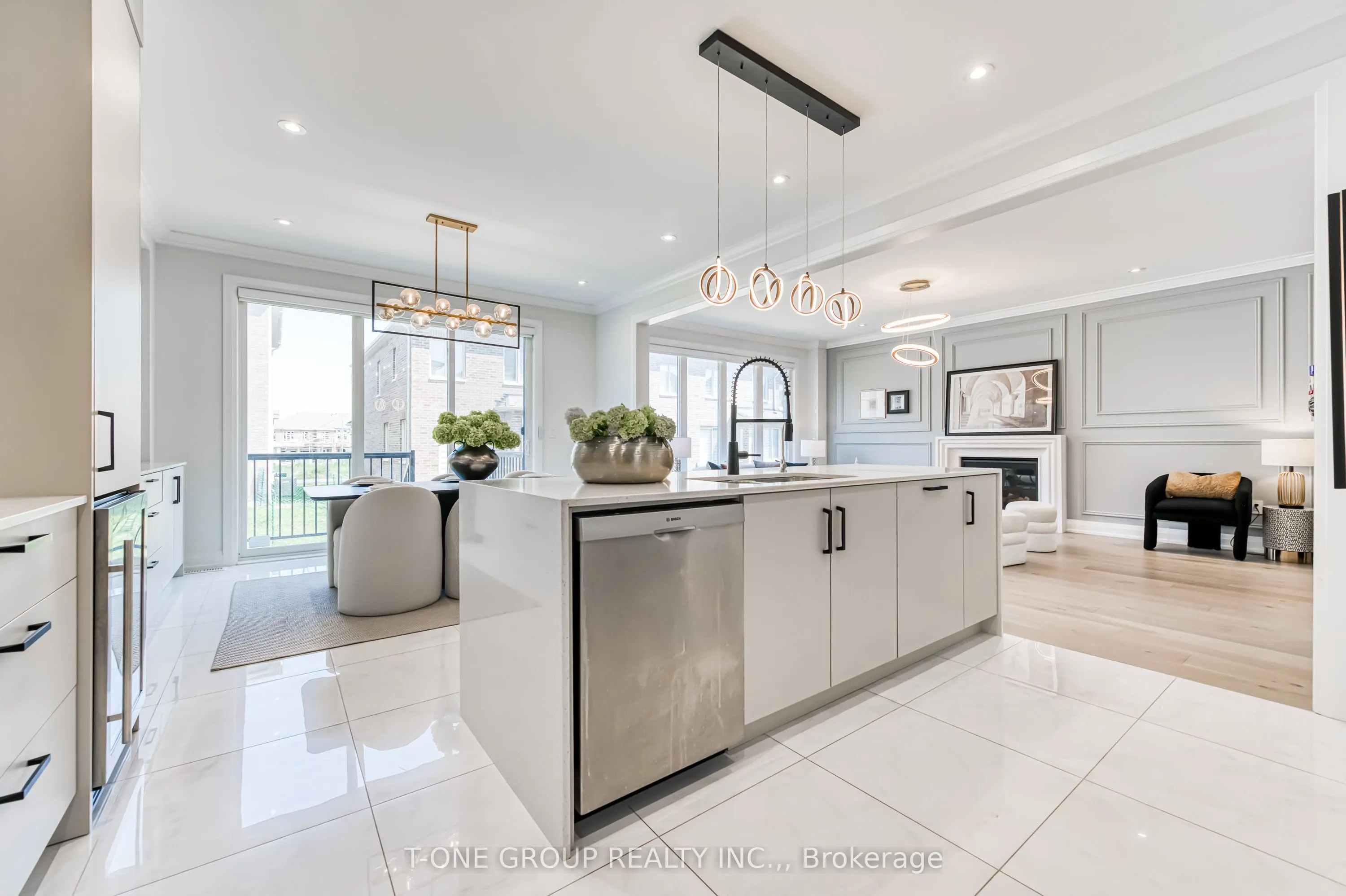 16 Longworth Avenue